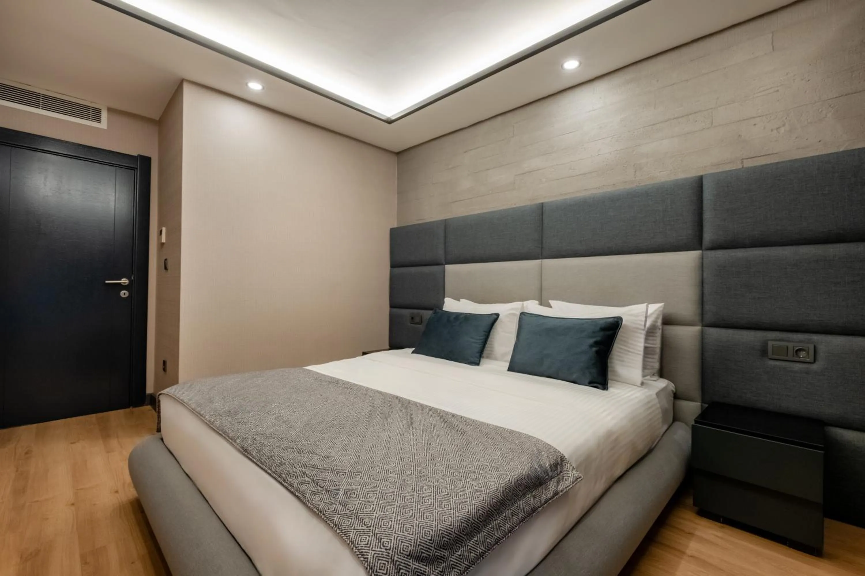 Bed in The Row Suites Taksim