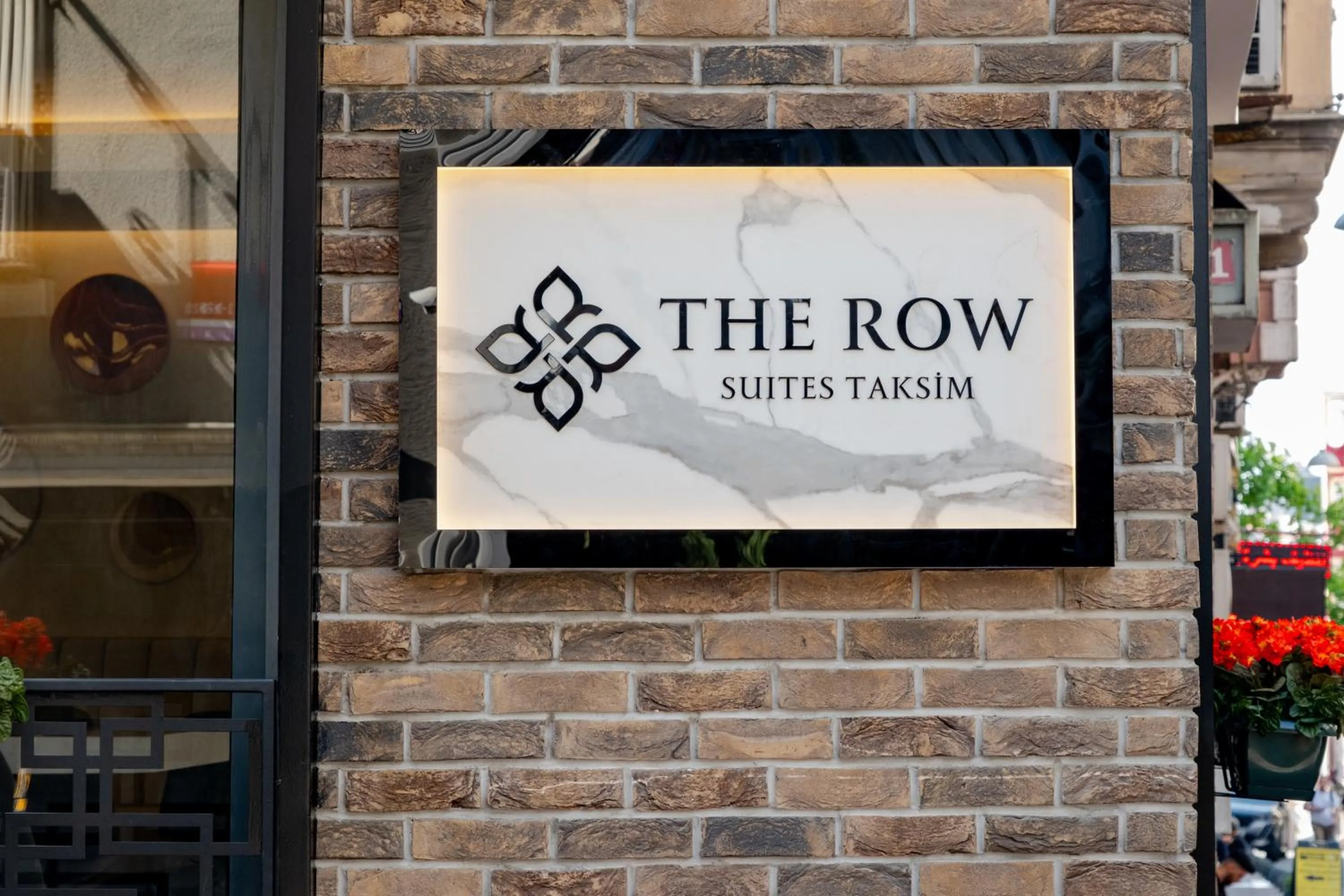 Logo/Certificate/Sign in The Row Suites Taksim