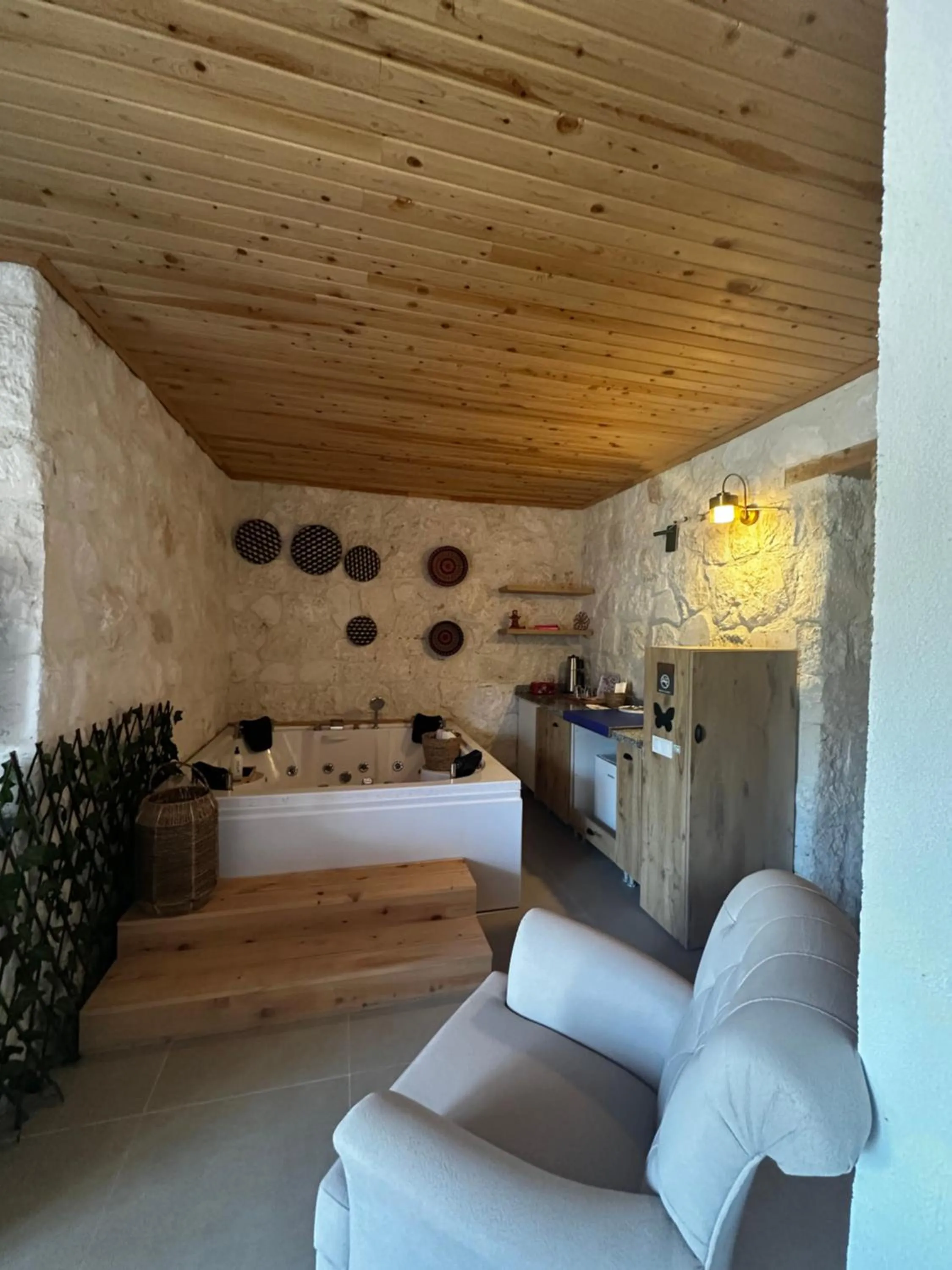 Photo of the whole room in Kandybos Eco Farm Village
