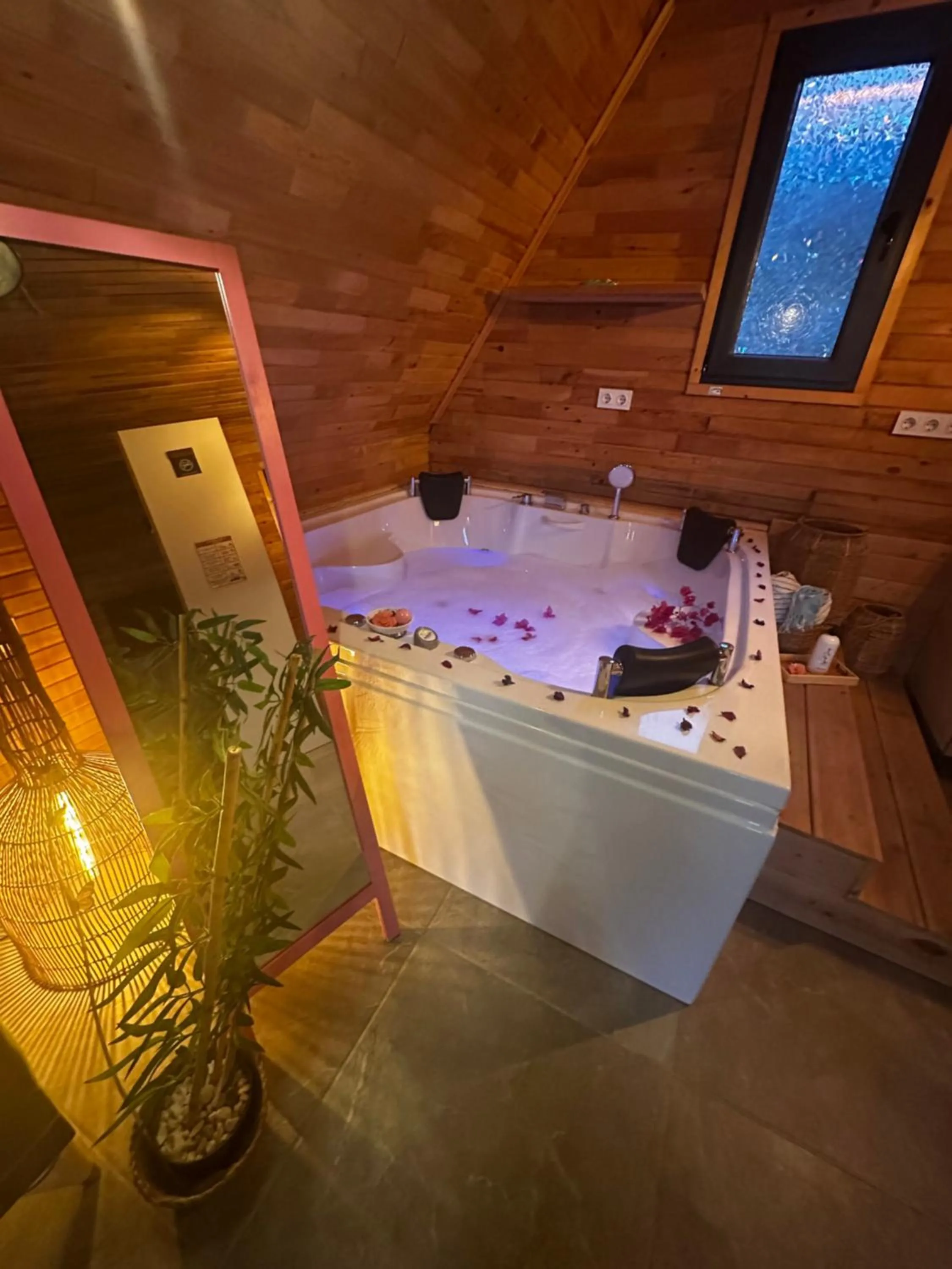 Kandybos Eco Farm Village