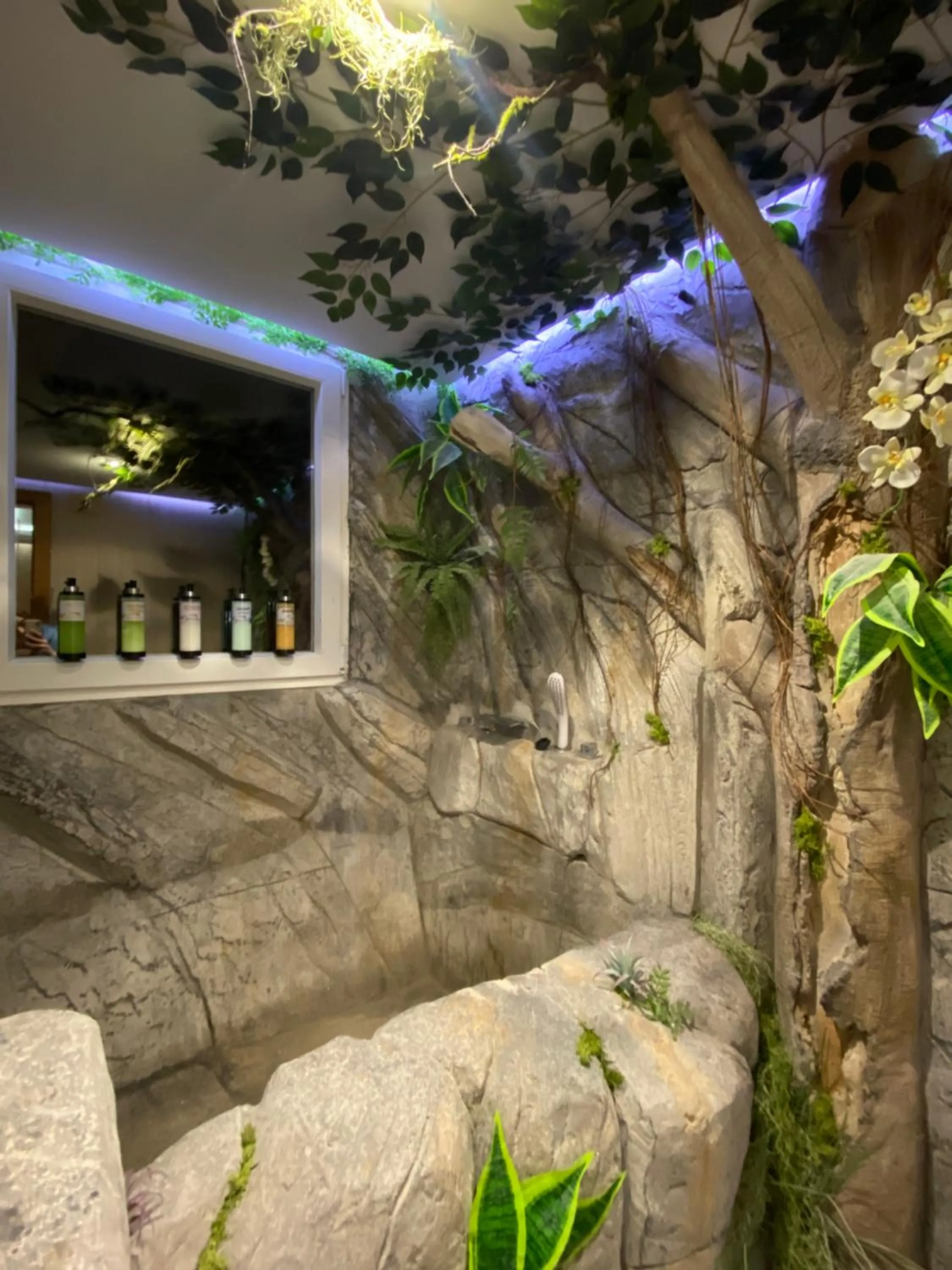 Bathroom in Futurotel Spa Garden