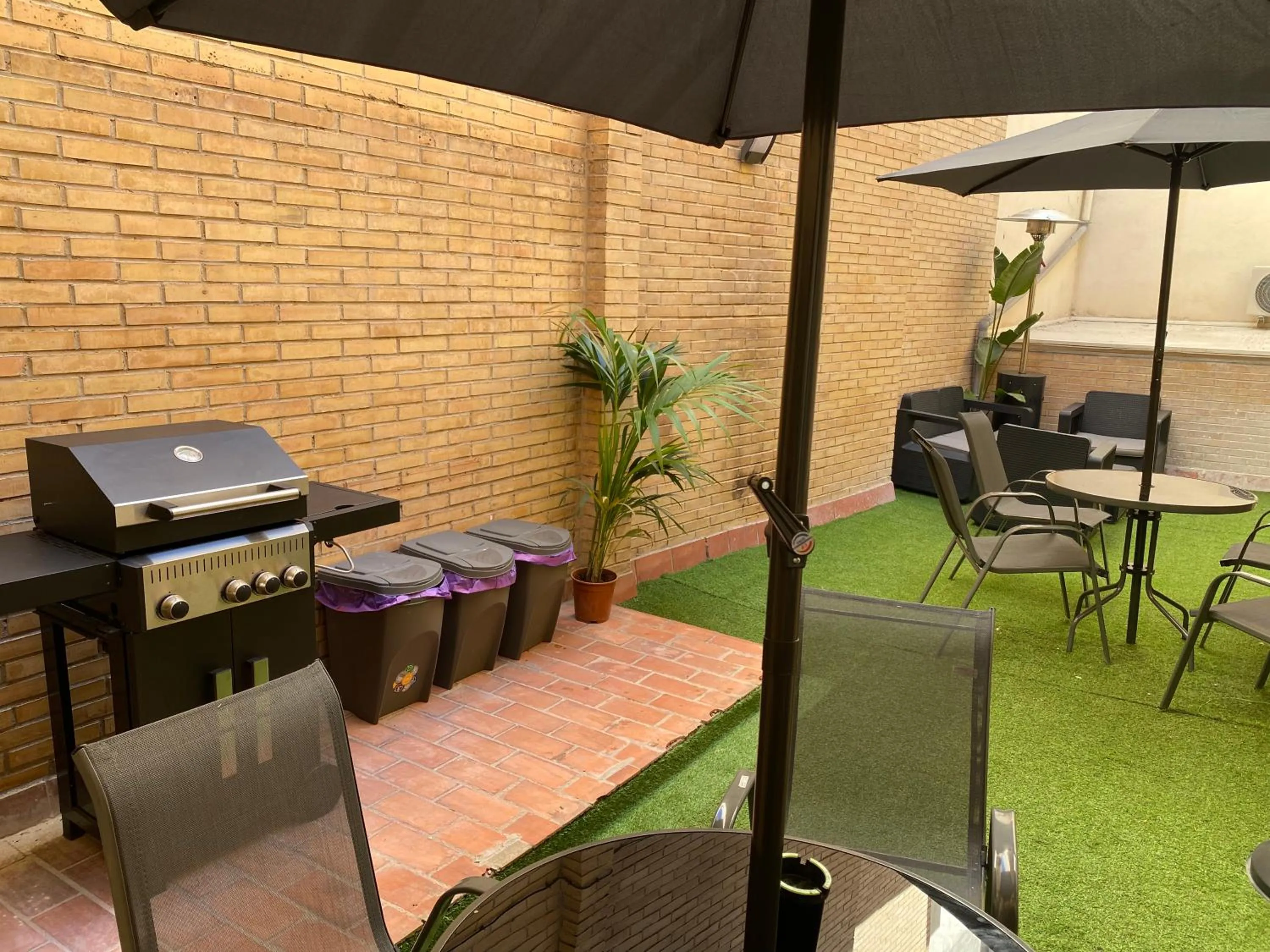 BBQ facilities in Futurotel Spa Garden