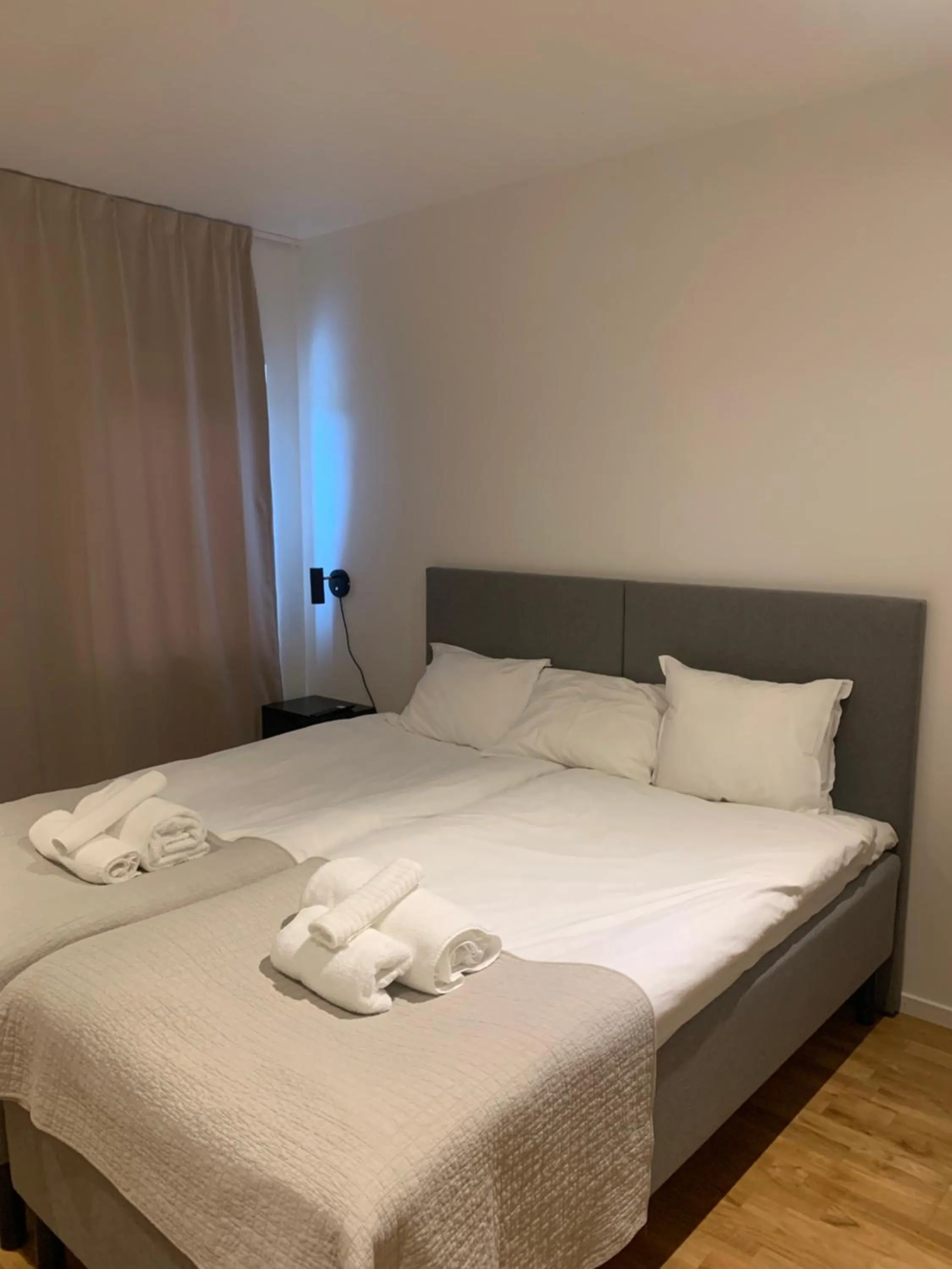 Bed in Edsviken Hotell AB