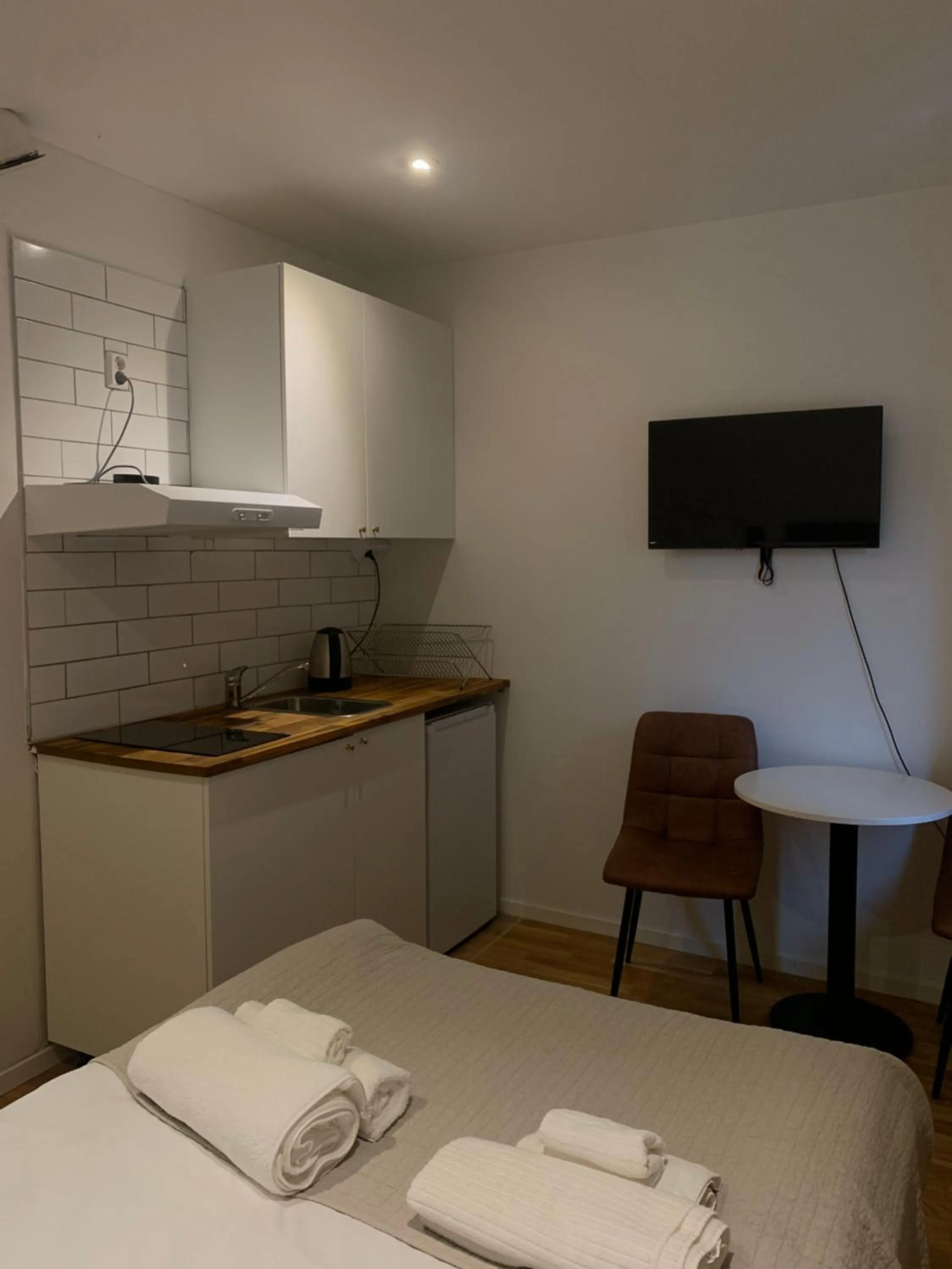 Bed in Edsviken Hotell AB