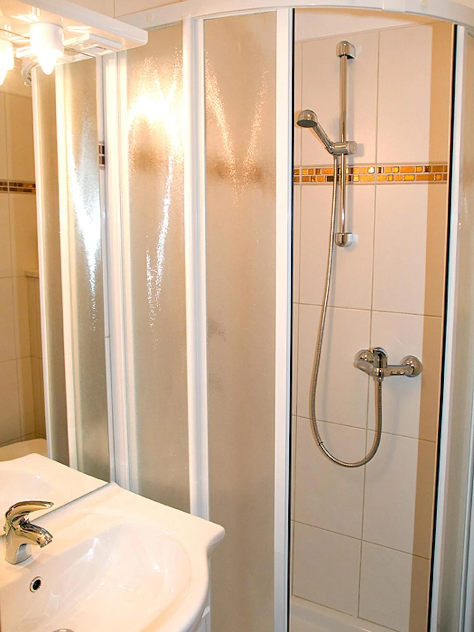 Shower in Bed&Breakfast Kvarner