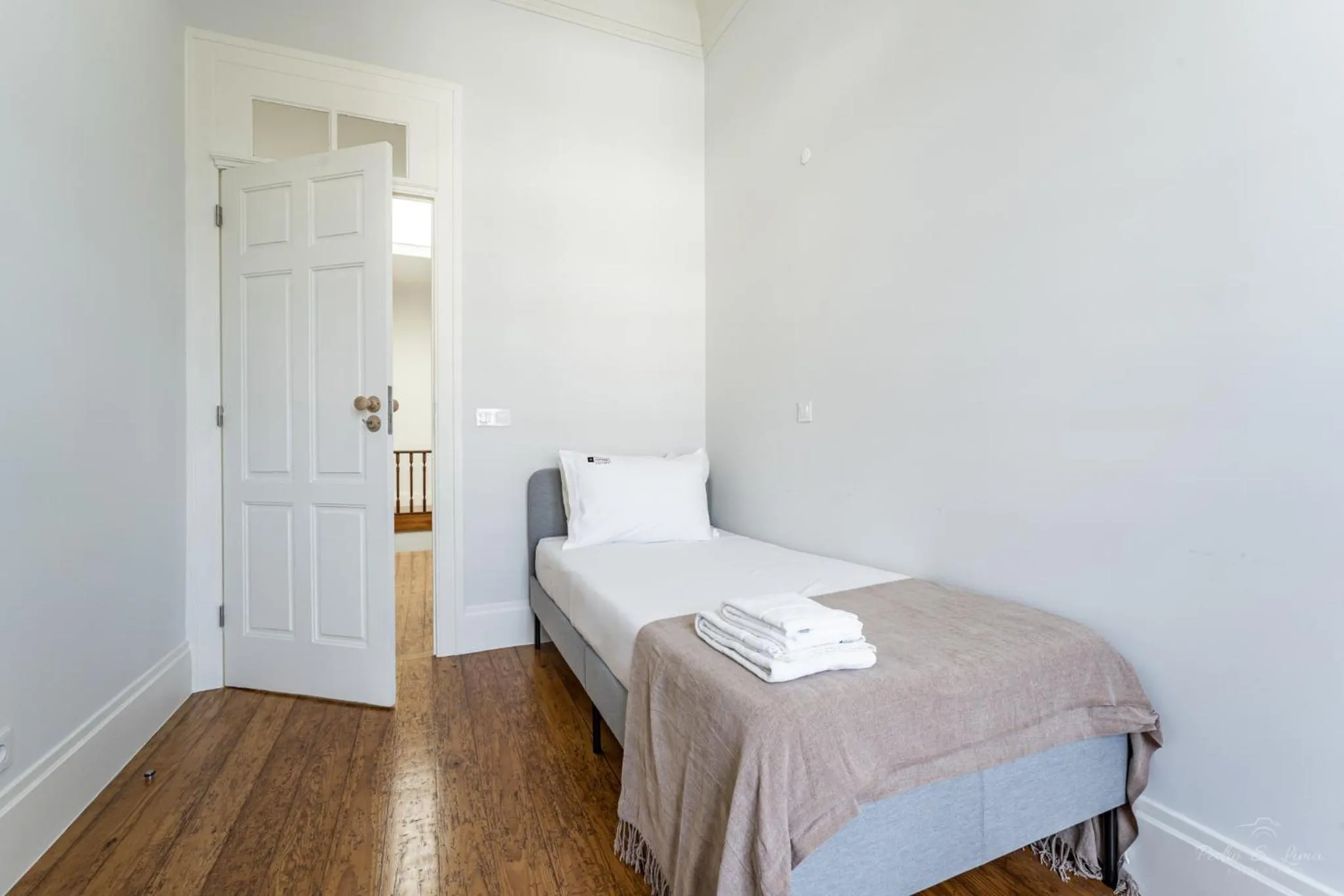 Bedroom, Bed in Nomad's Family - 3BDR Charming Hideouts Porto