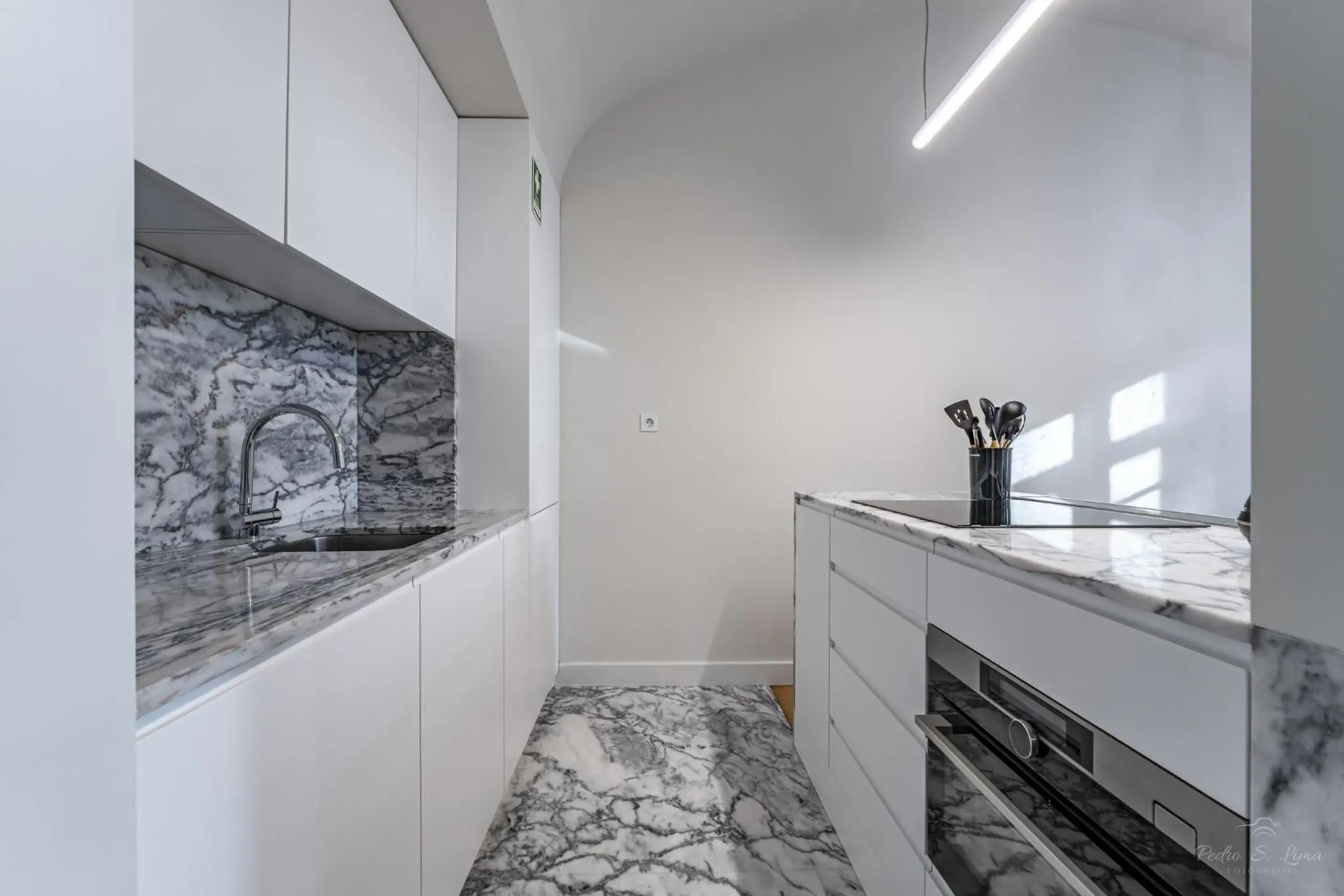 Kitchen or kitchenette in Nomad's Family - 3BDR Charming Hideouts Porto
