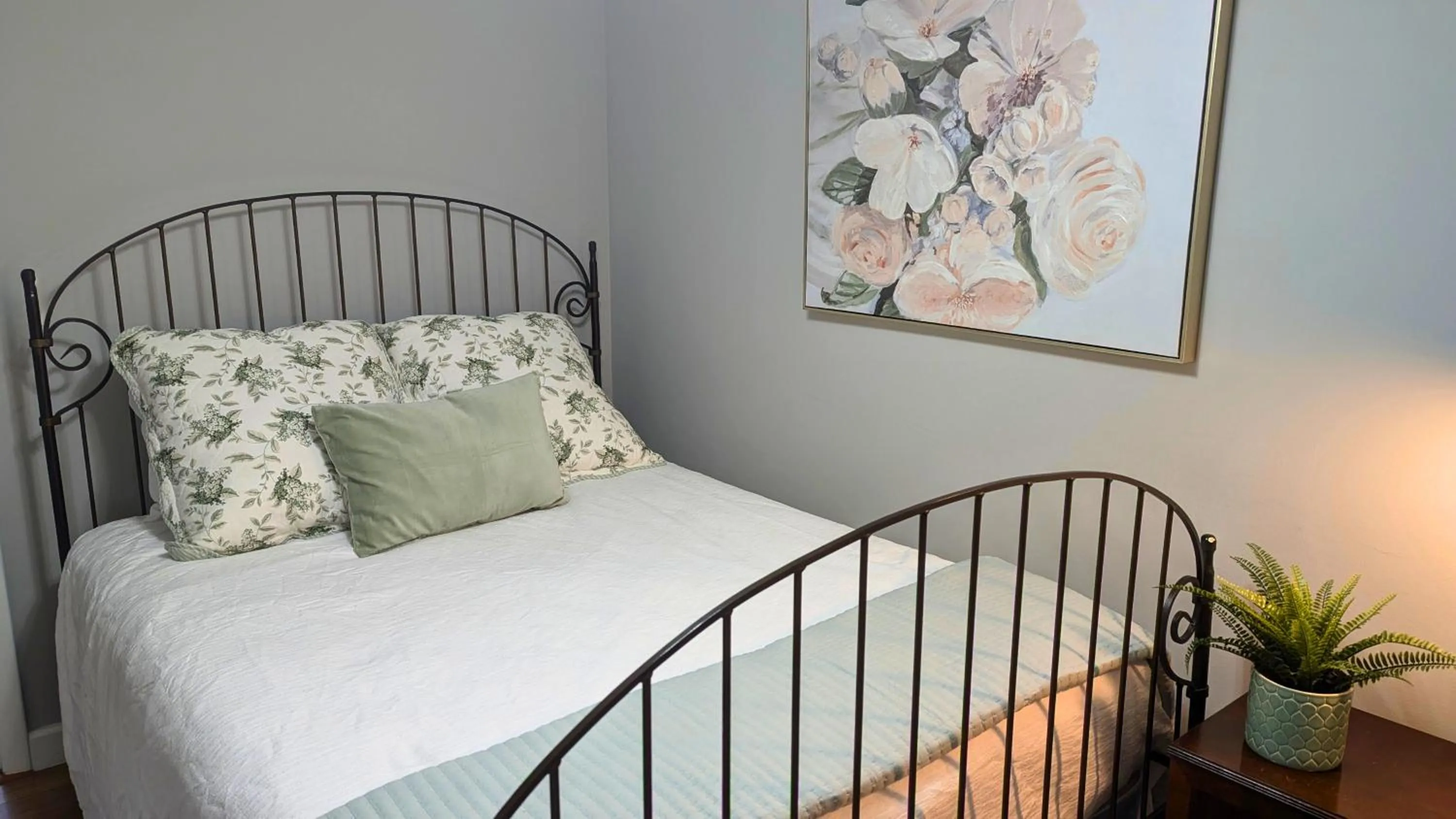 Bed in Blowing Rock Inn