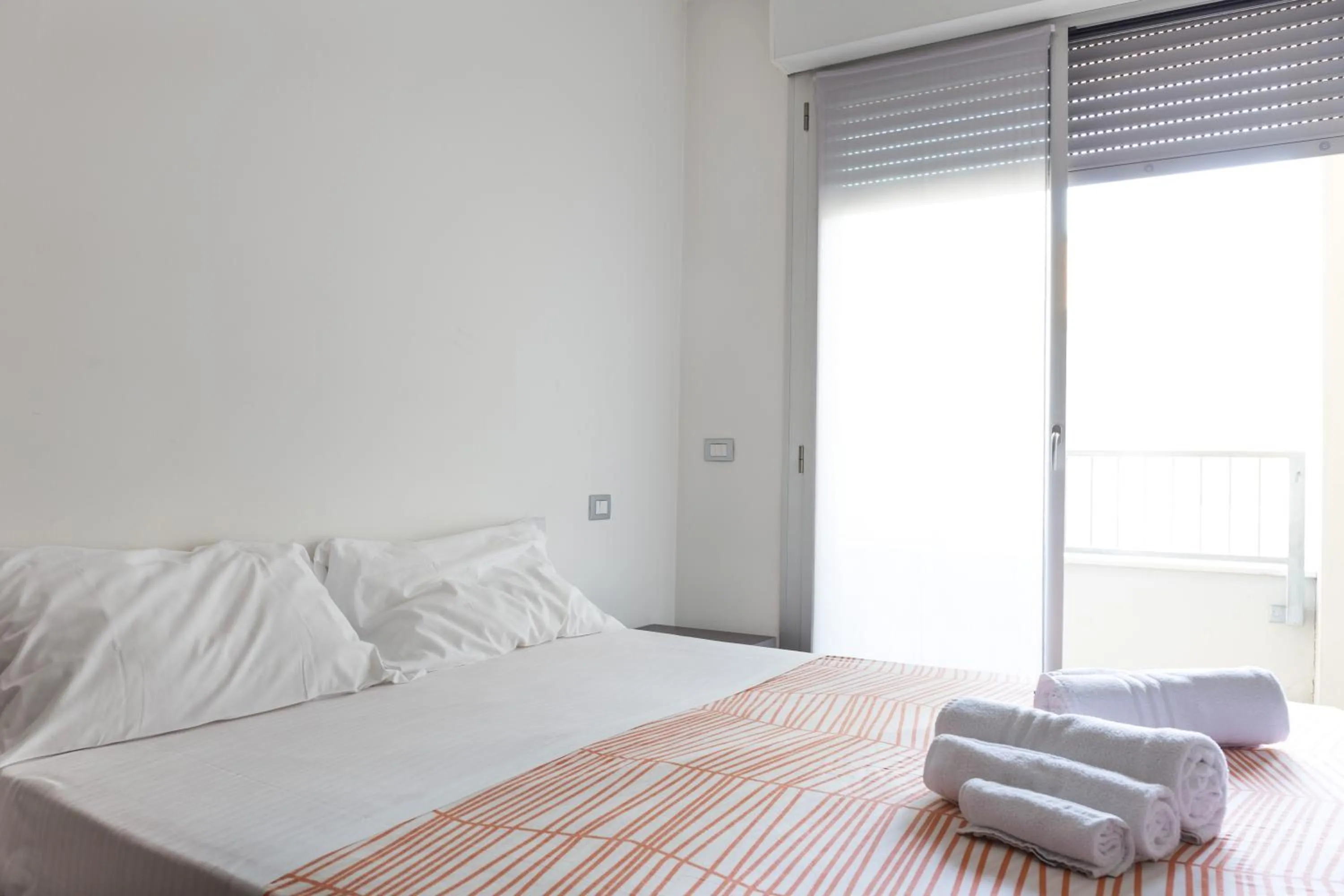 Bed in Housing32 Apartments