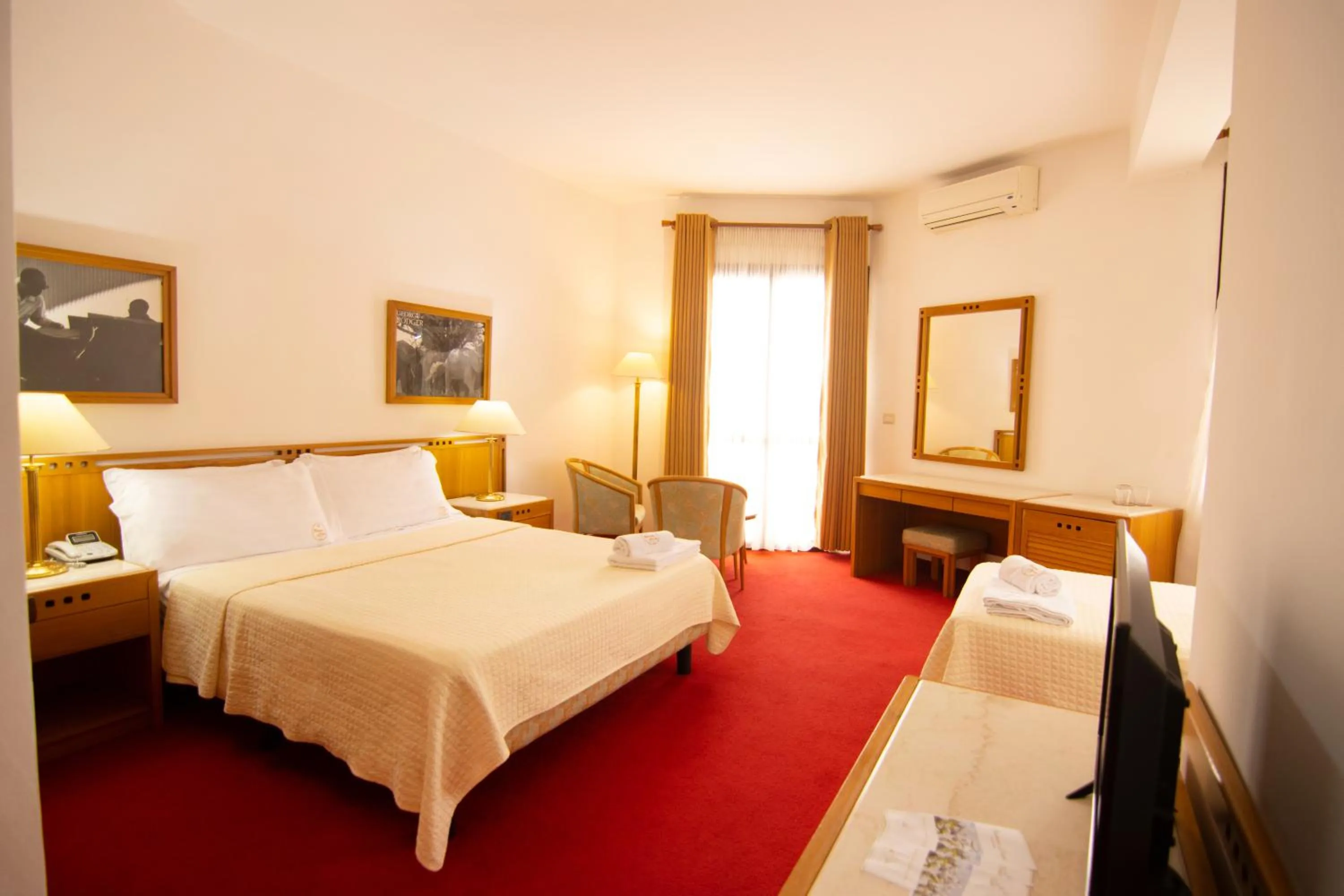 Photo of the whole room, Bed in Chateau Linza Resort