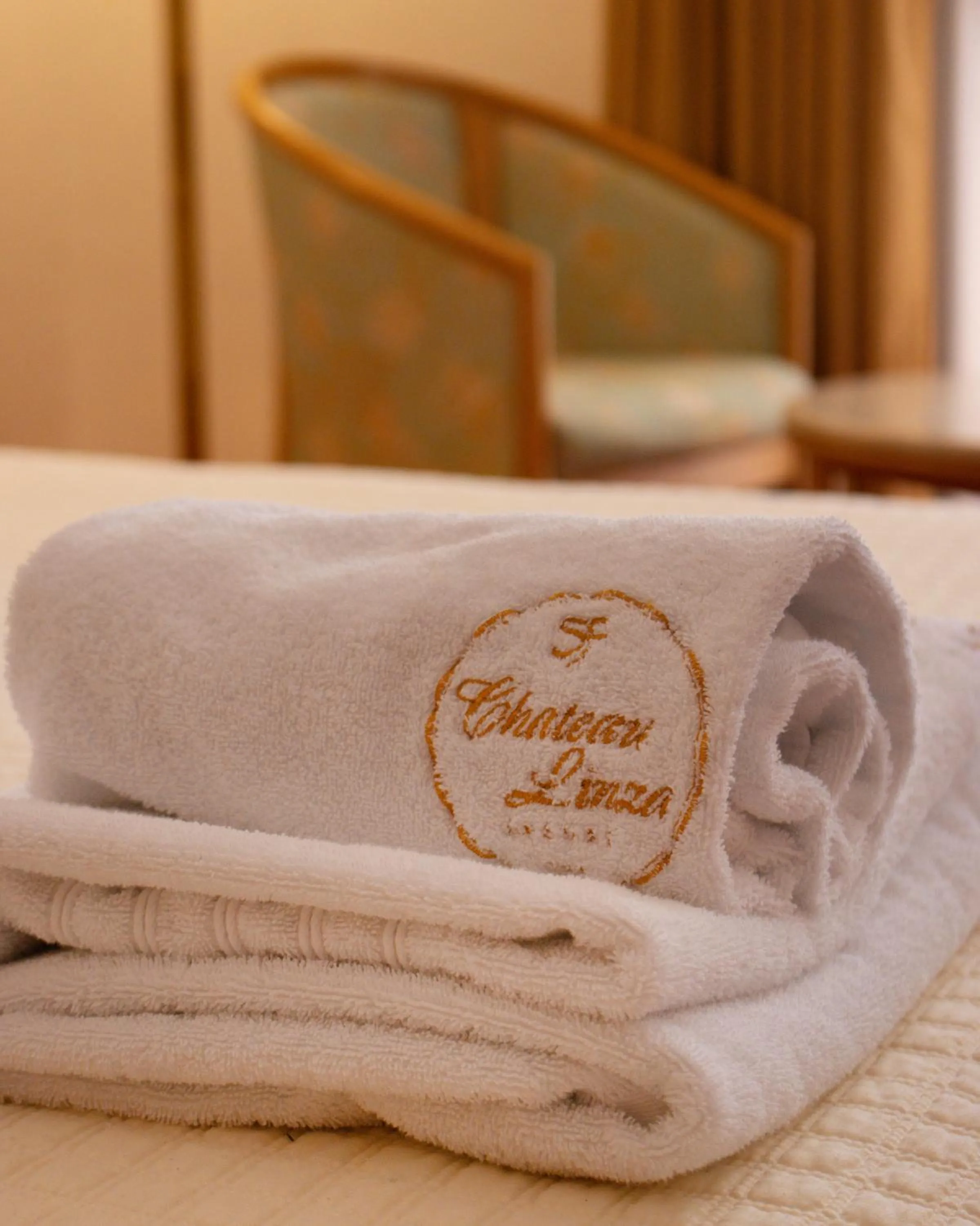 Bed in Chateau Linza Resort