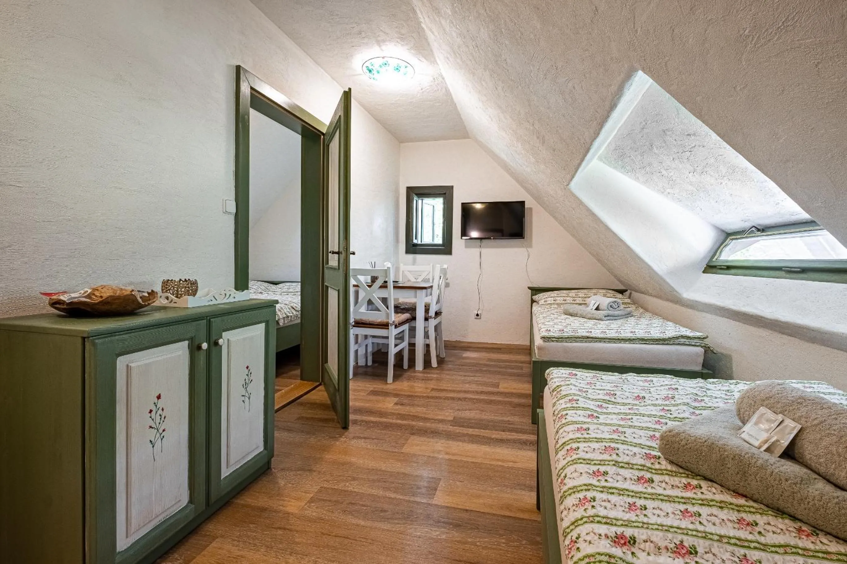 Two-Bedroom Suite in Penzion Betlém