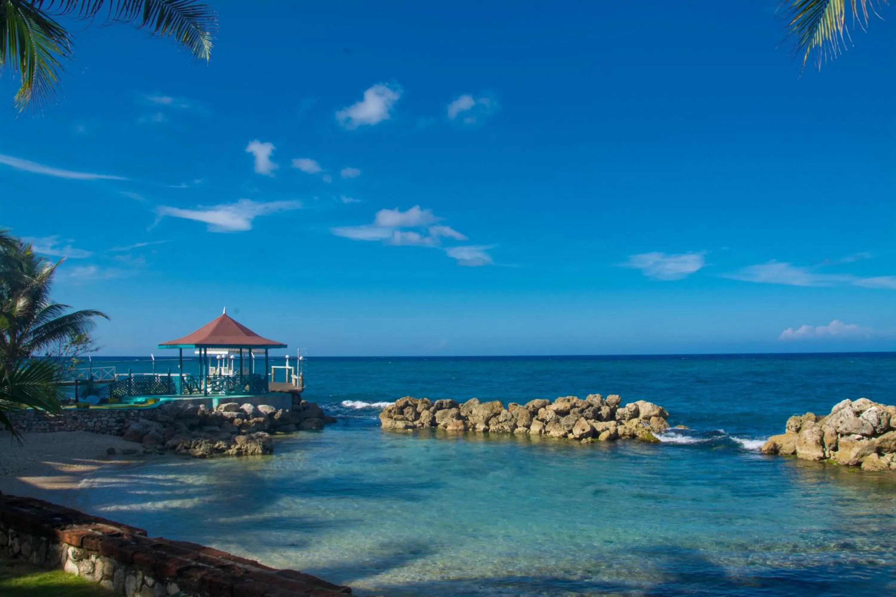 Beach in Chrisanns Paradise Suite by the Ocean - Apt#9