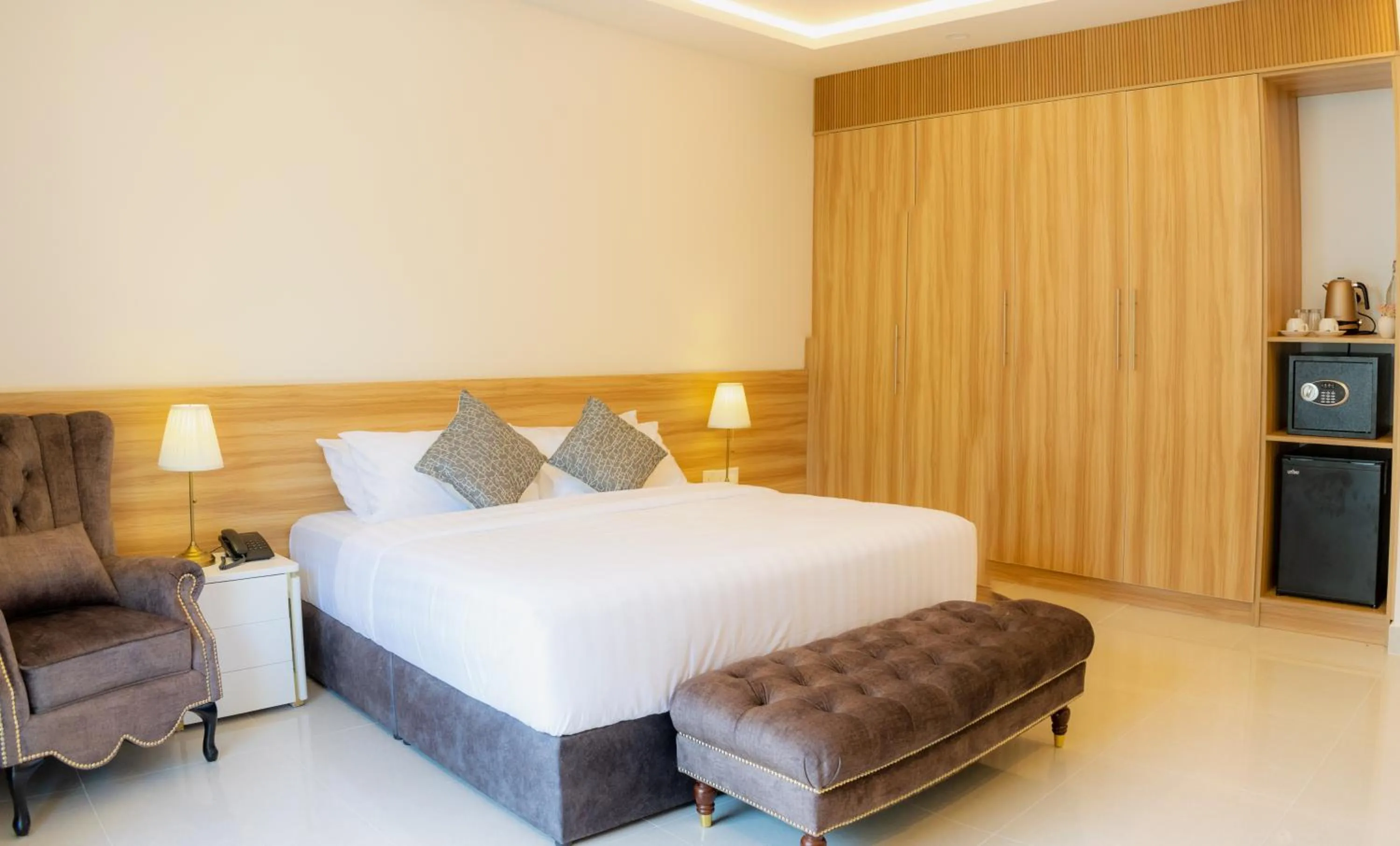 Bed in Chak’z 1964 Beach