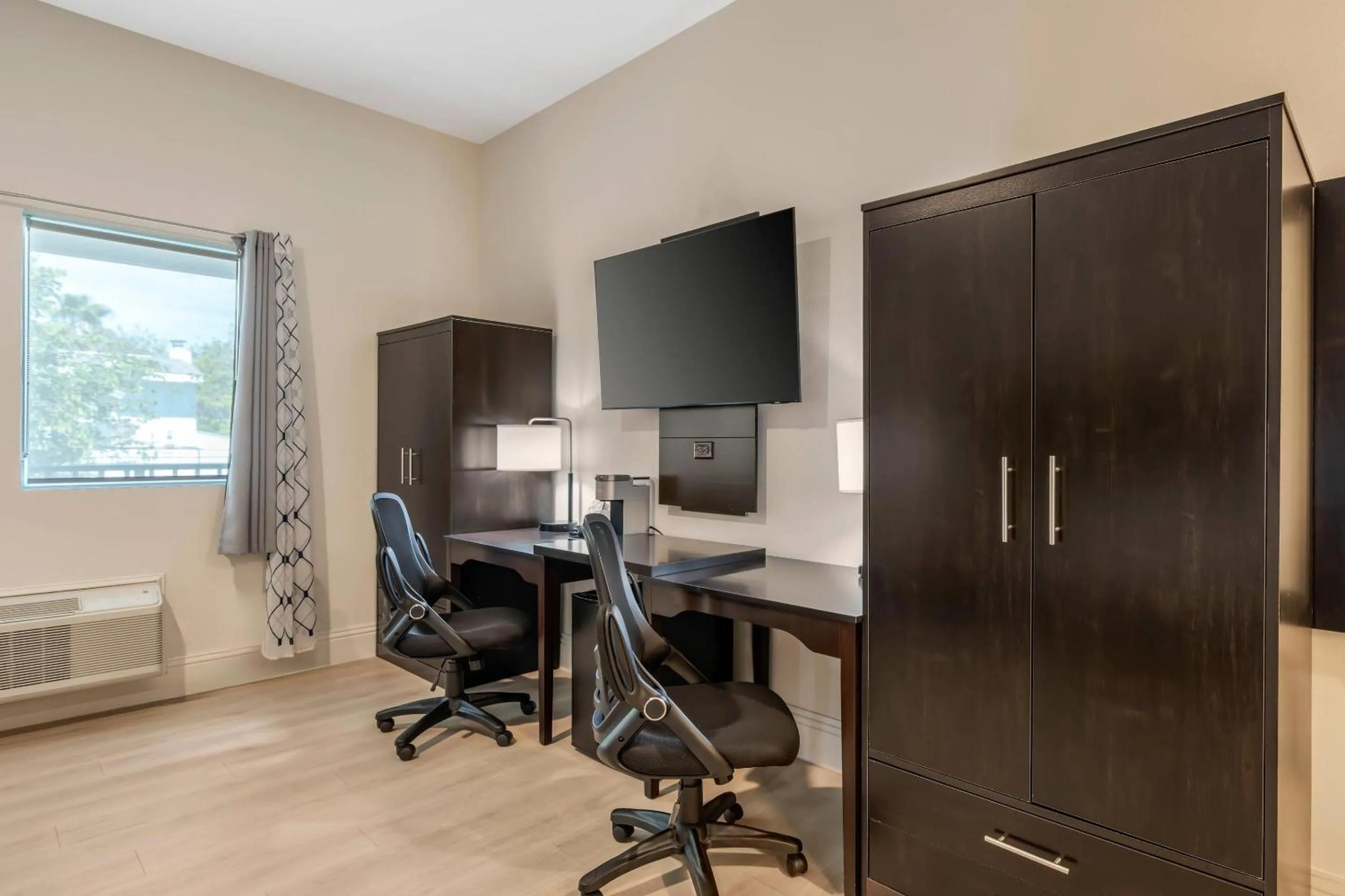 Bedroom in Grant Street Inn, an Ascend Collection Hotel