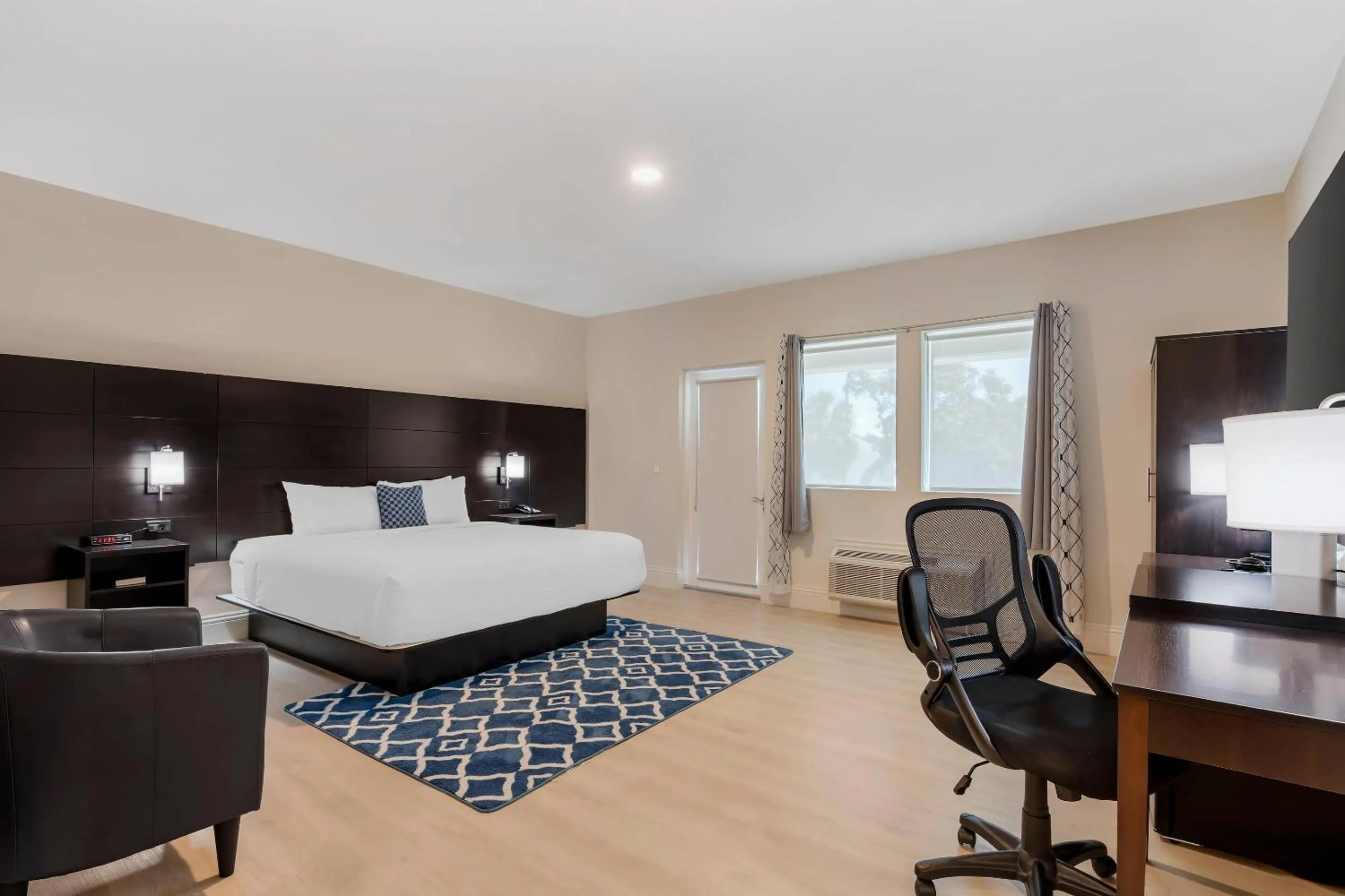 Bedroom, Bed in Grant Street Inn, an Ascend Collection Hotel