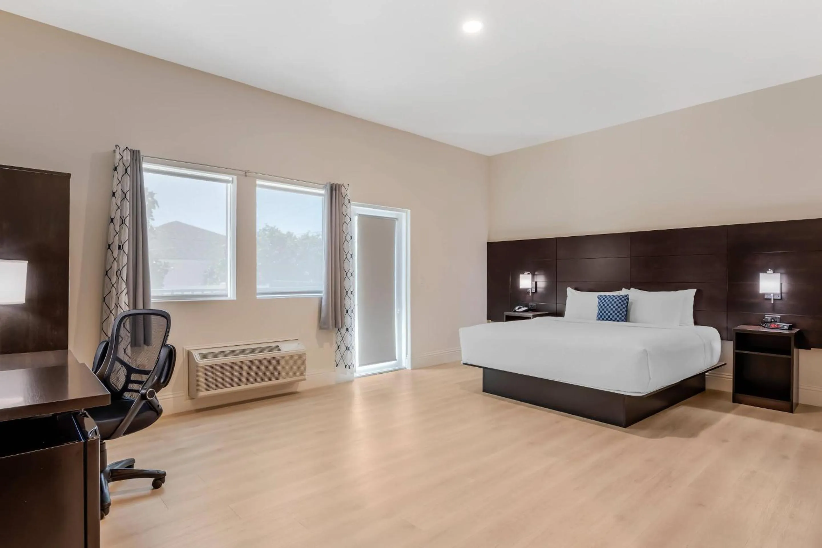 Bedroom, Bed in Grant Street Inn, an Ascend Collection Hotel