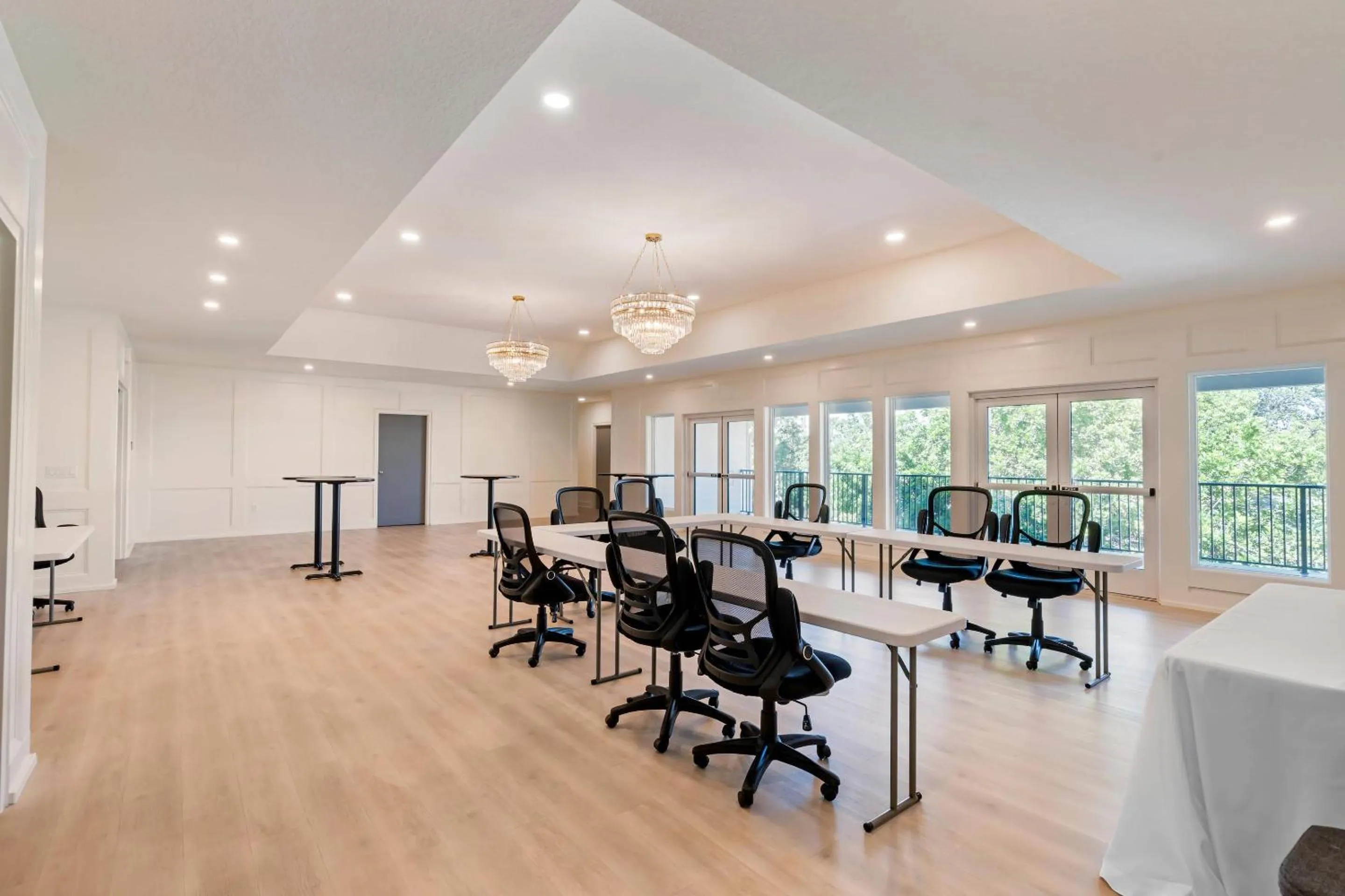 Meeting/conference room in Grant Street Inn, an Ascend Collection Hotel
