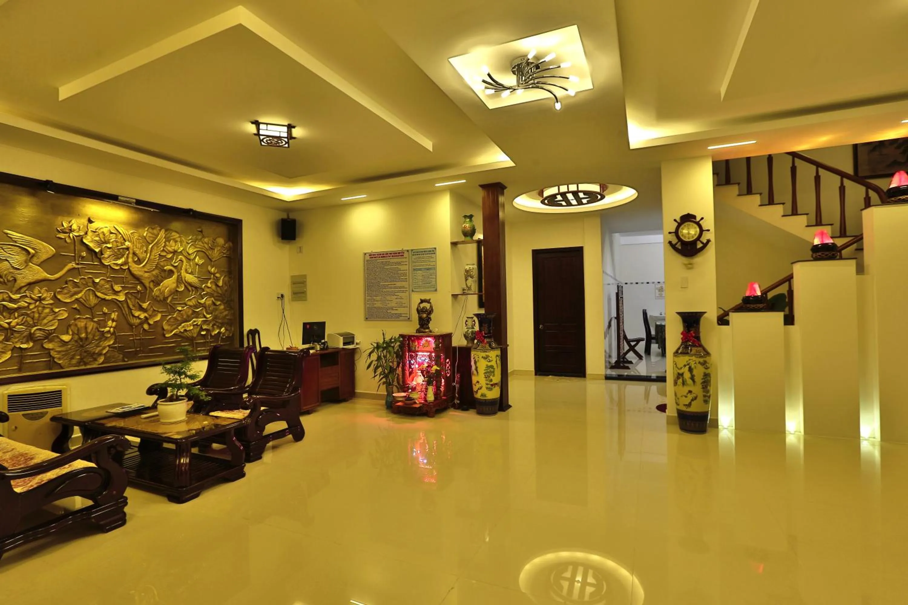 Lobby or reception in Han Huyen Homestay