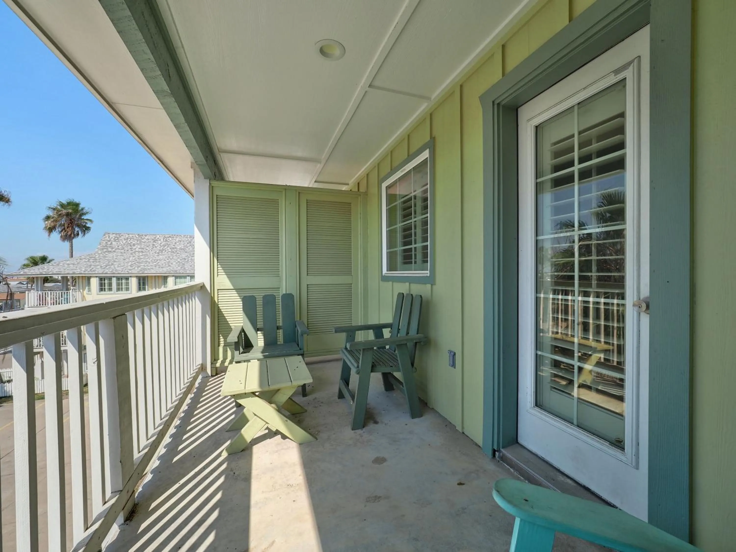 Day in Seashell Village Resort near the beach with kitchens