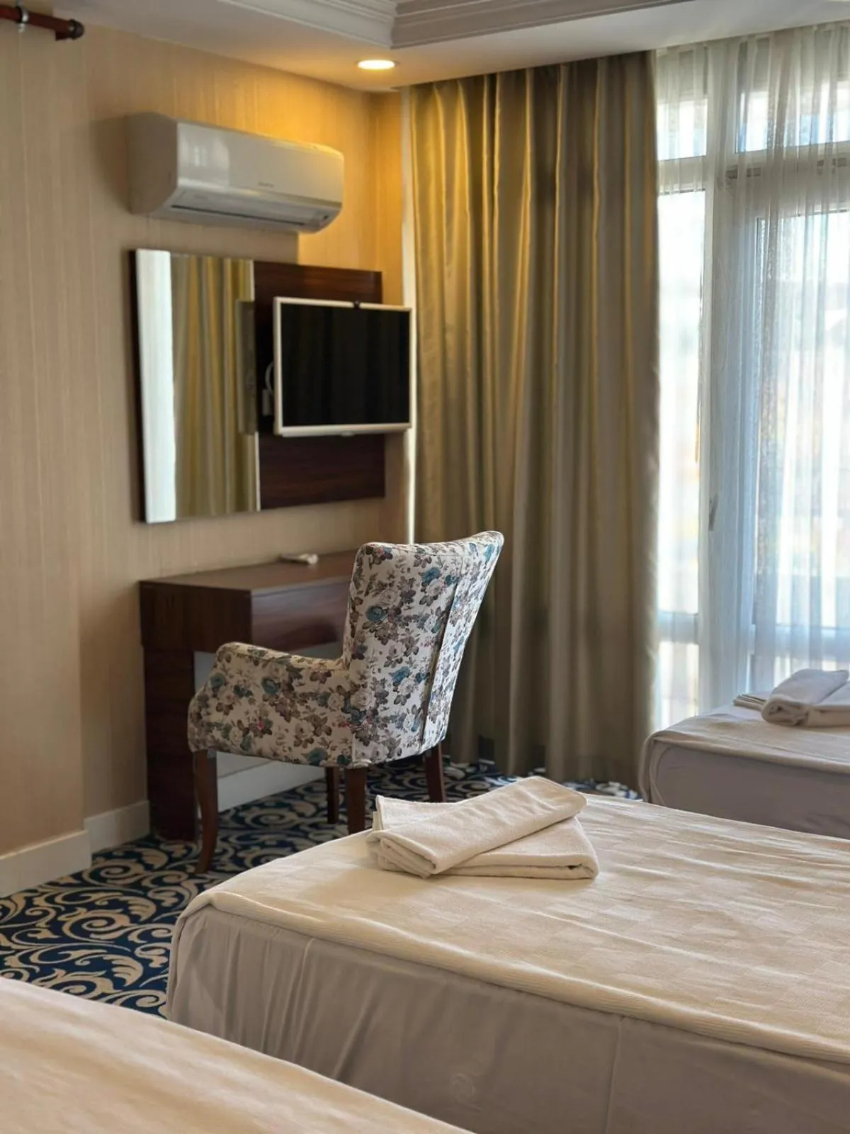 Bed in Bilgehan Hotel