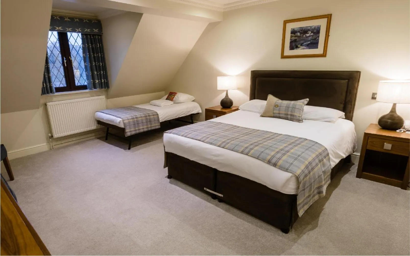 Bedroom, Bed in Stirrups Hotel