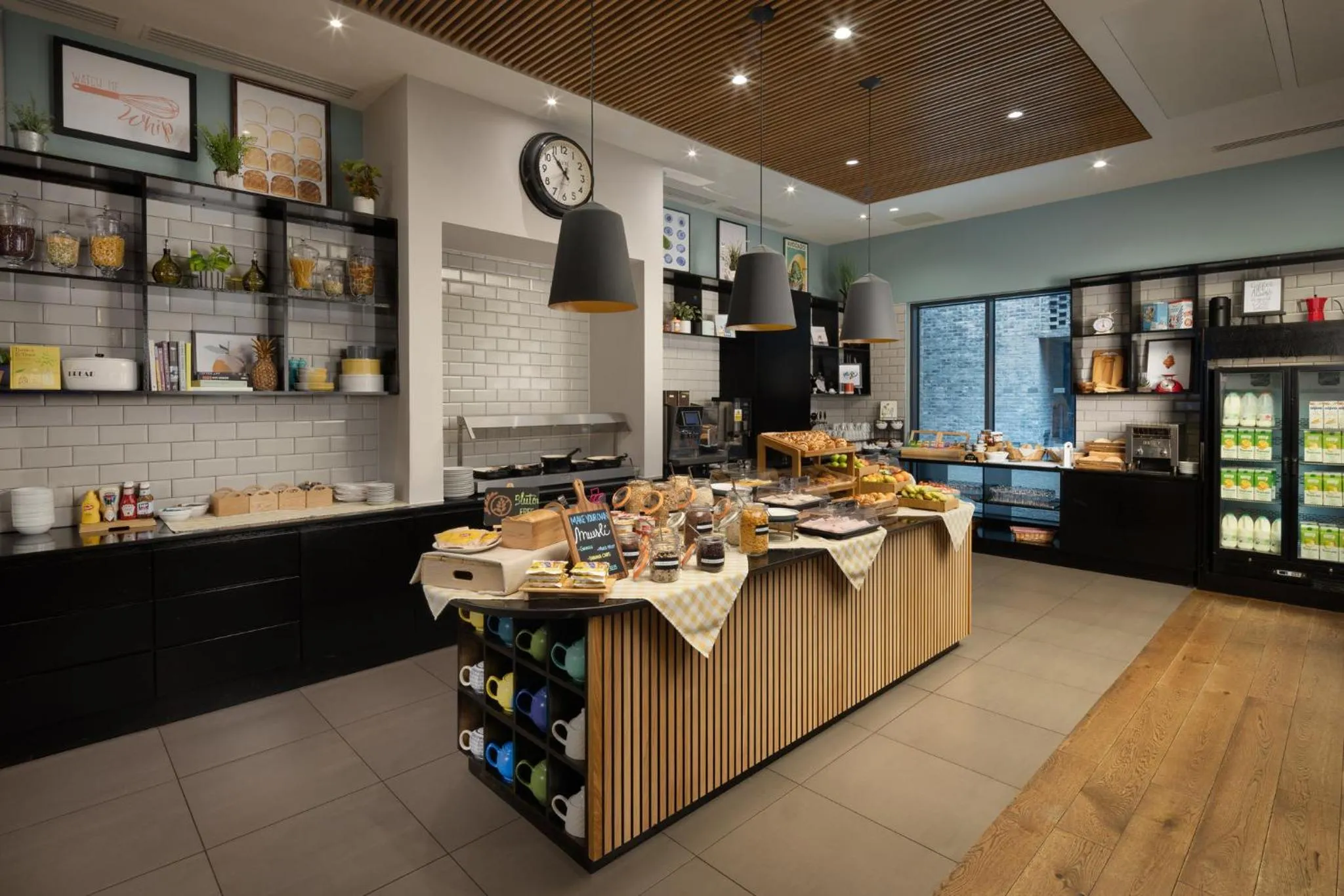 Restaurant/places to eat in Staybridge Suites London-Vauxhall by IHG