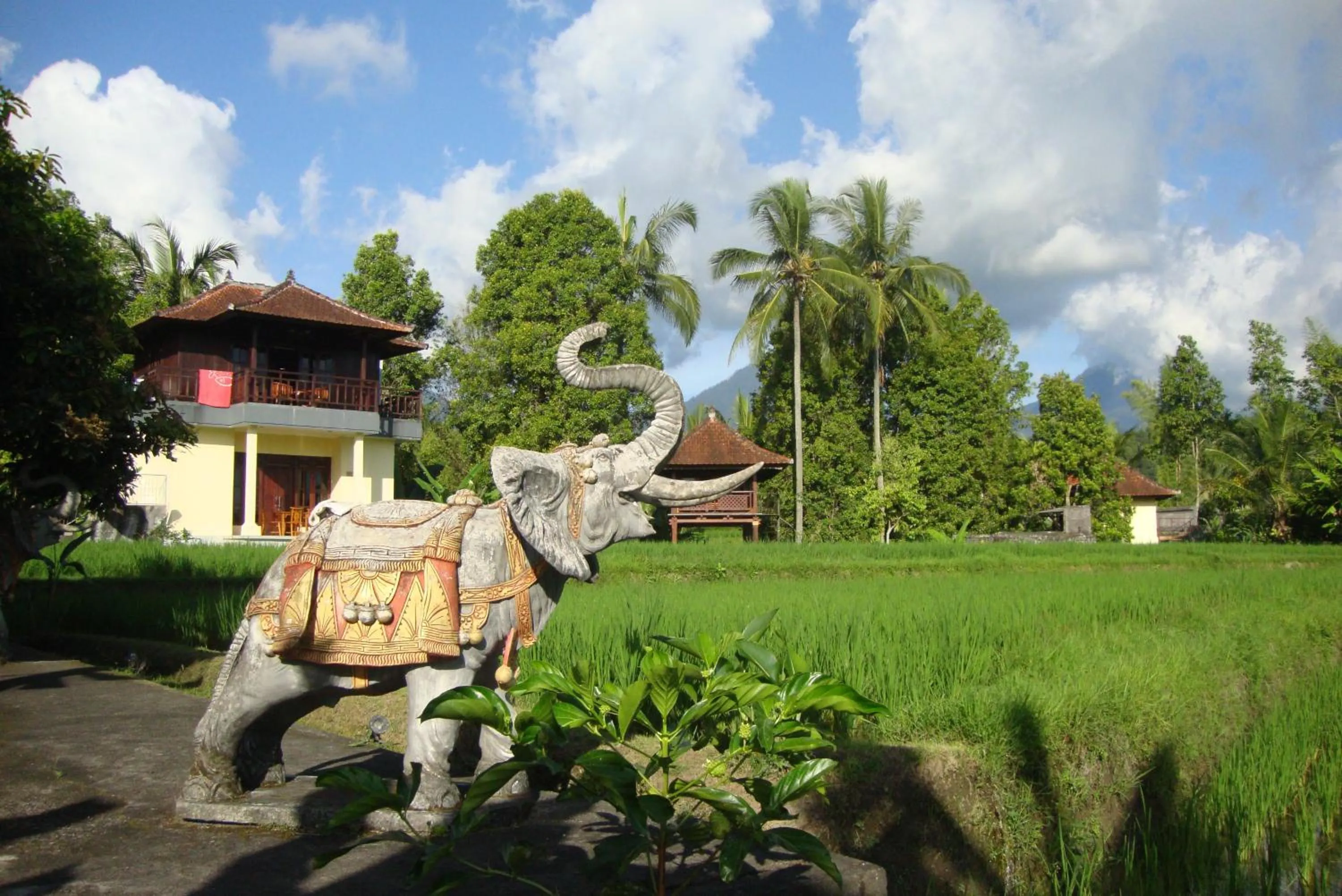 Property building in Atres Villa