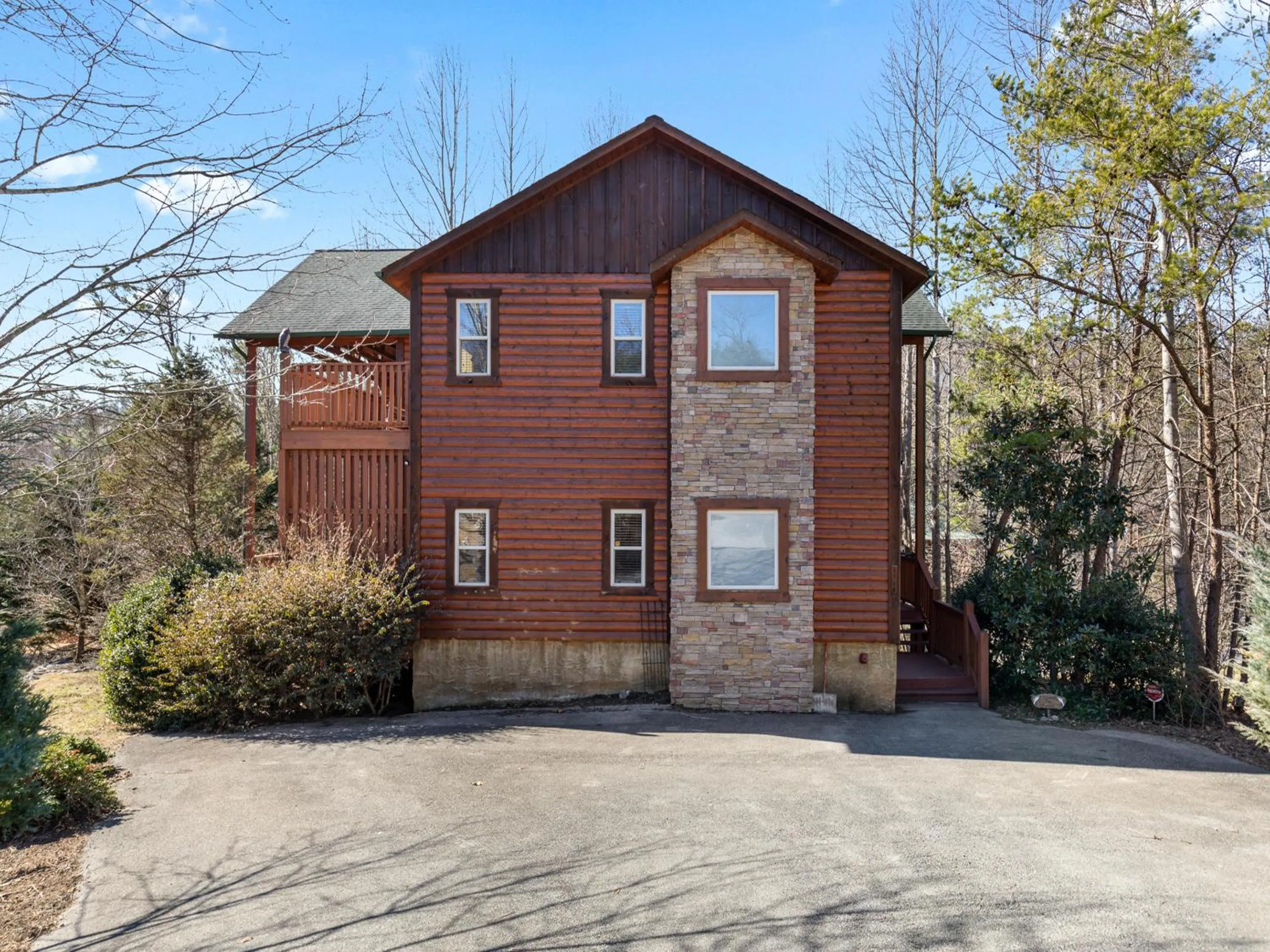 Property building in Rainbows End
