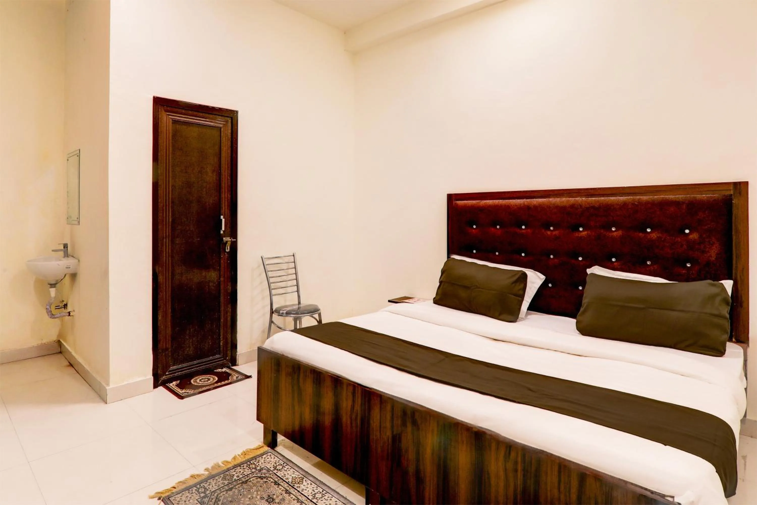 Hotel O KAILASHA INN