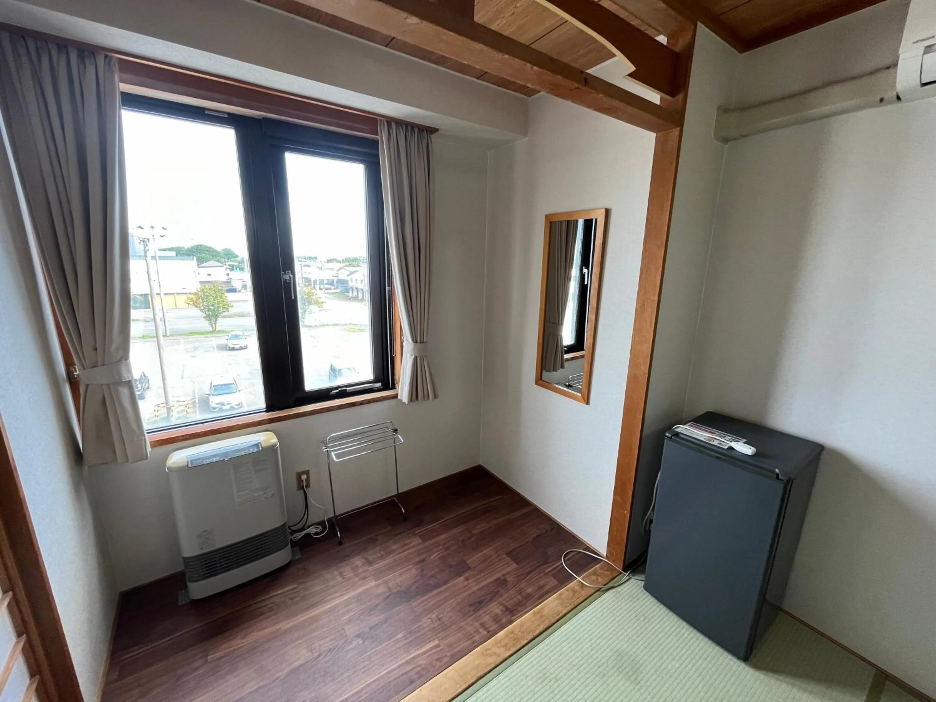 Photo of the whole room in Hotel Marsh Land