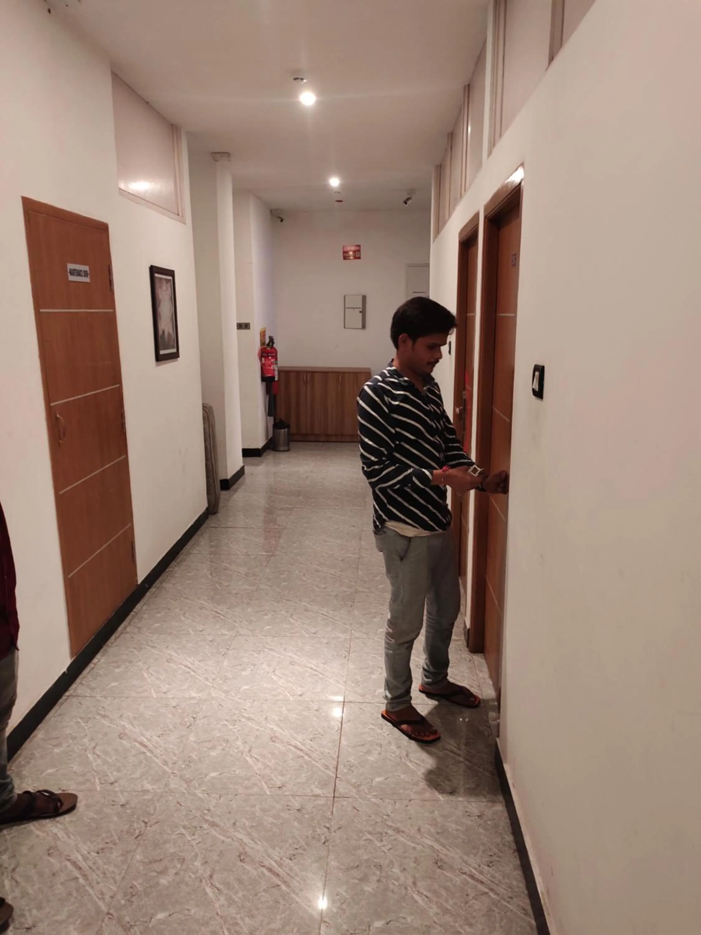 Gulnaar Inn Near US Counsulate Sankar nethralaya Apollo Hospital