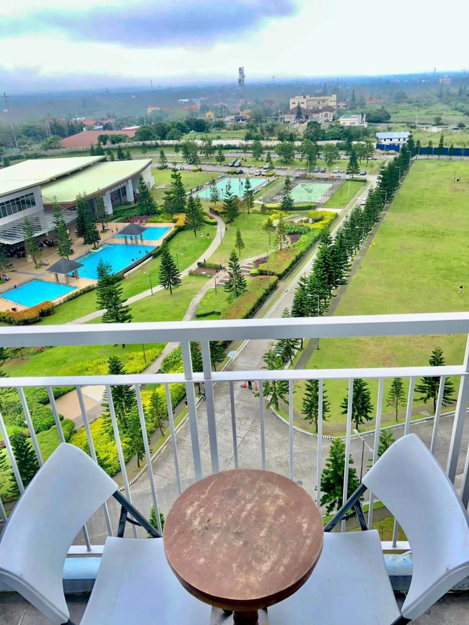 JT Tagaytay Suites