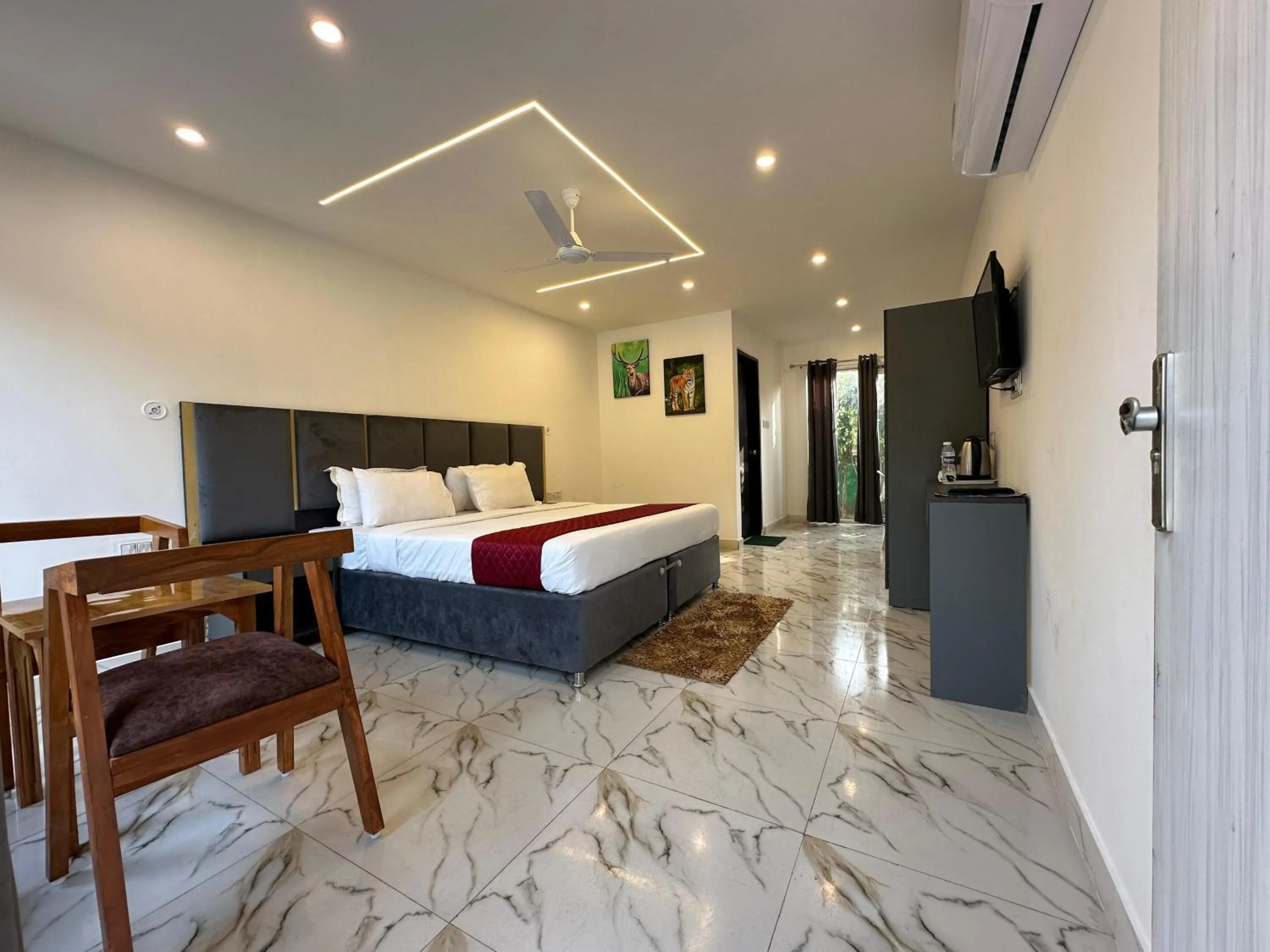 Bed in Six seasons resort