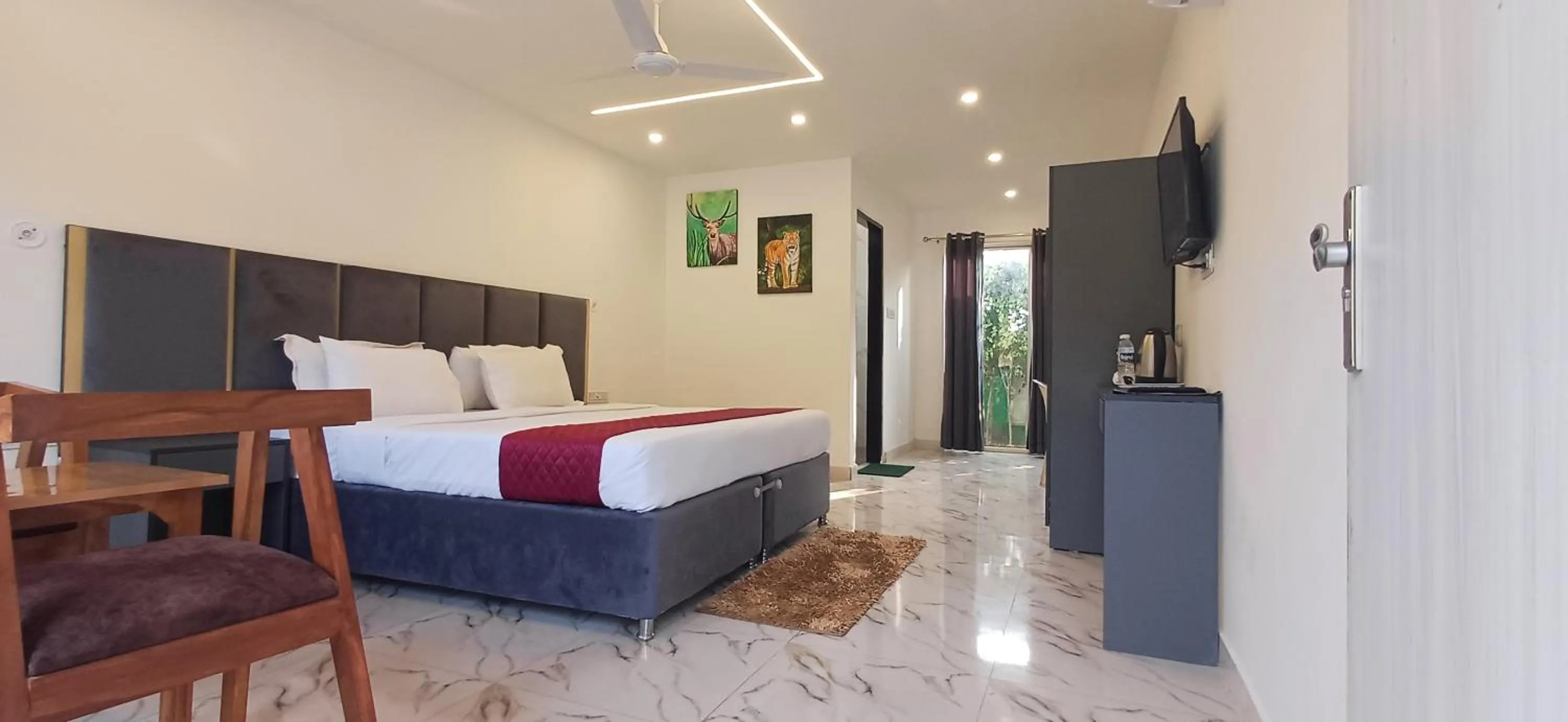 Bed in Six seasons resort