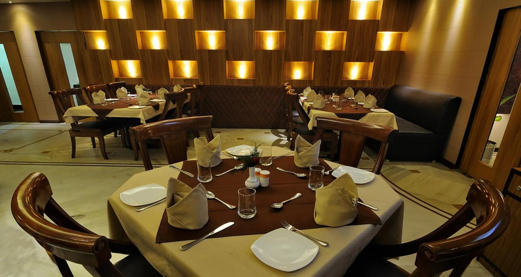 Restaurant/places to eat in Hotel The Sojourn