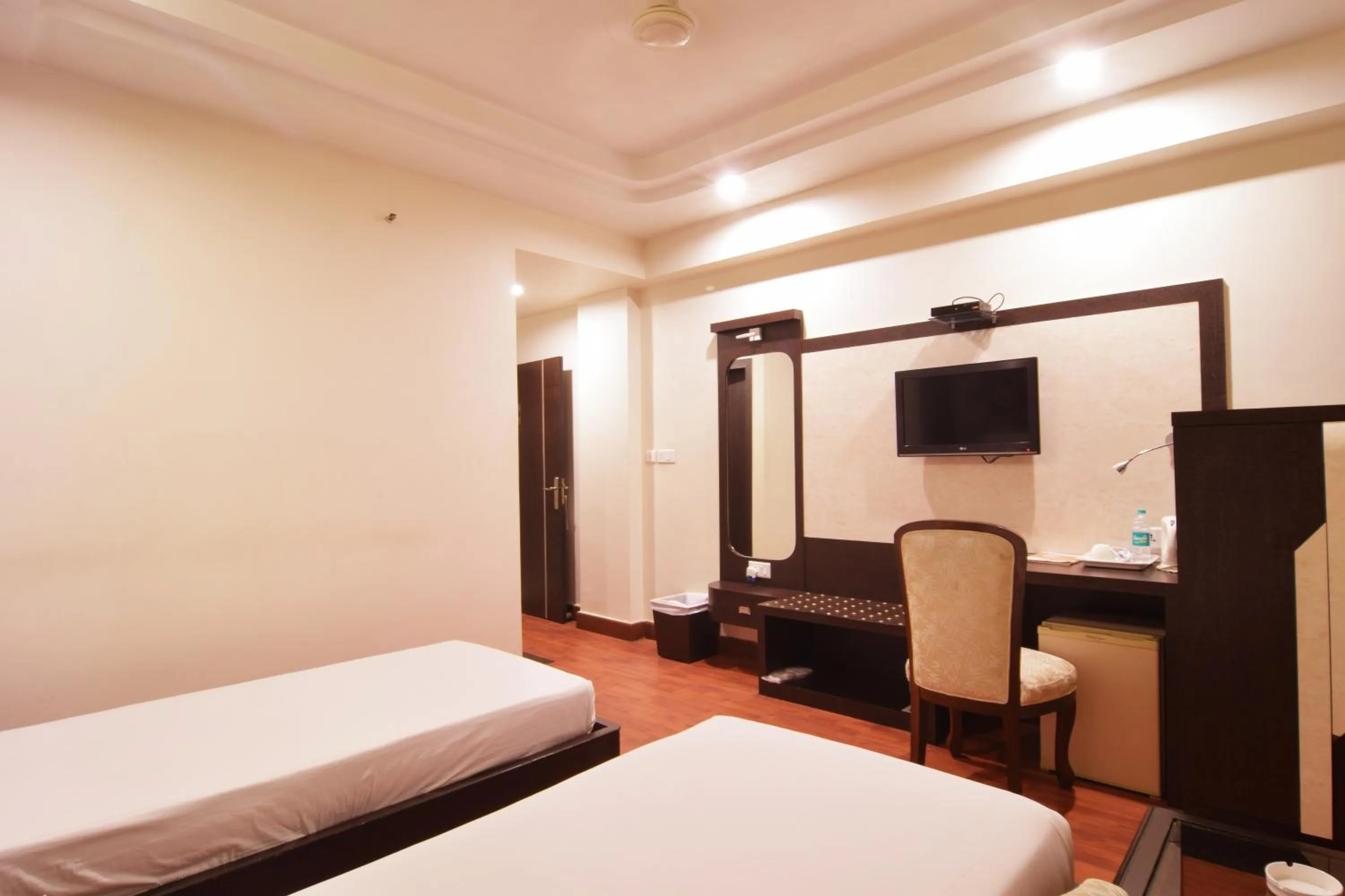 Photo of the whole room, Bed in Hotel The Sojourn