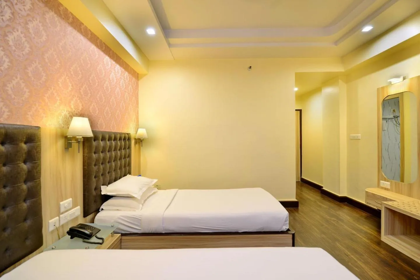 Photo of the whole room, Bed in Hotel The Sojourn