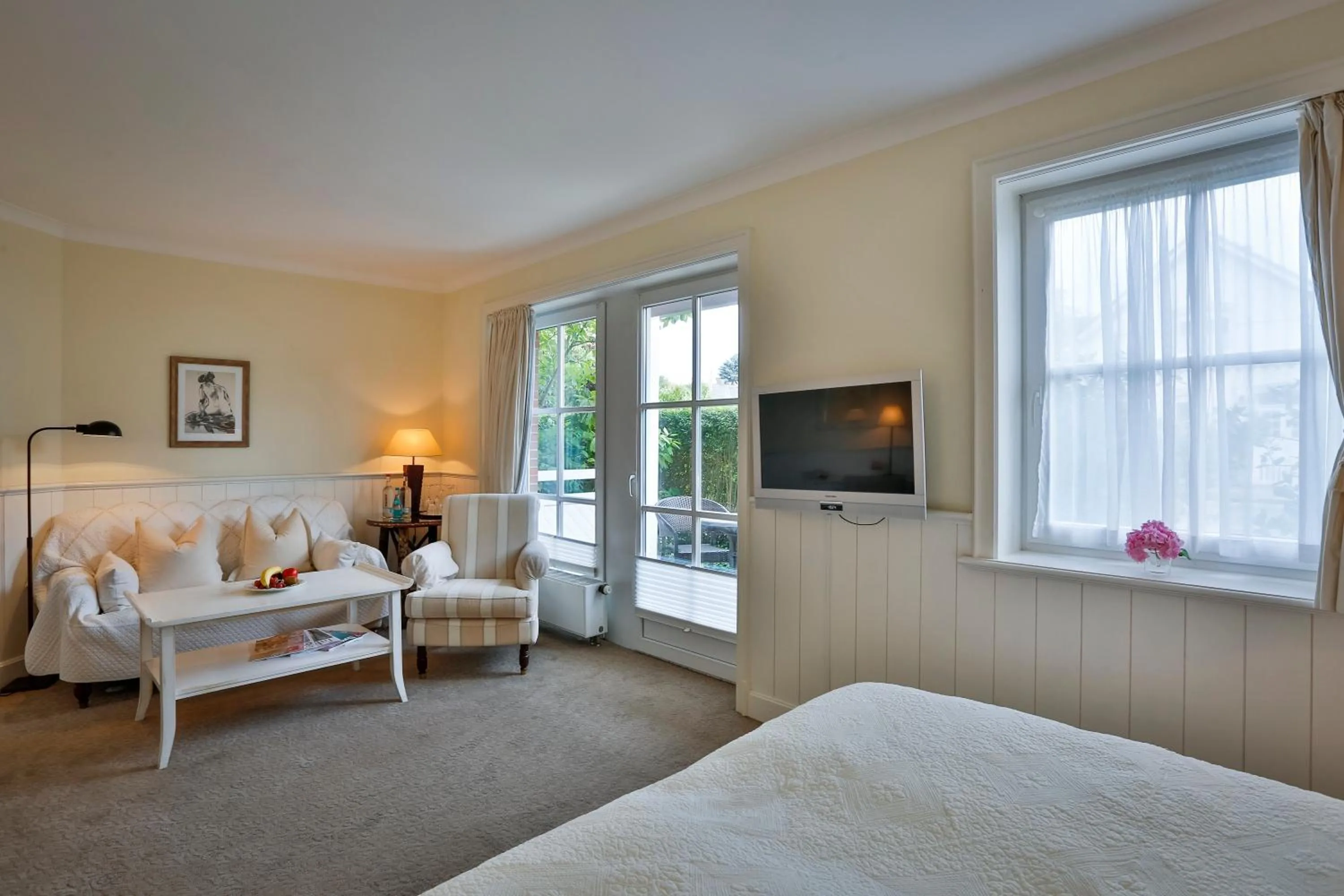 Bedroom, Bed in Hotel und Restaurant Jörg Müller