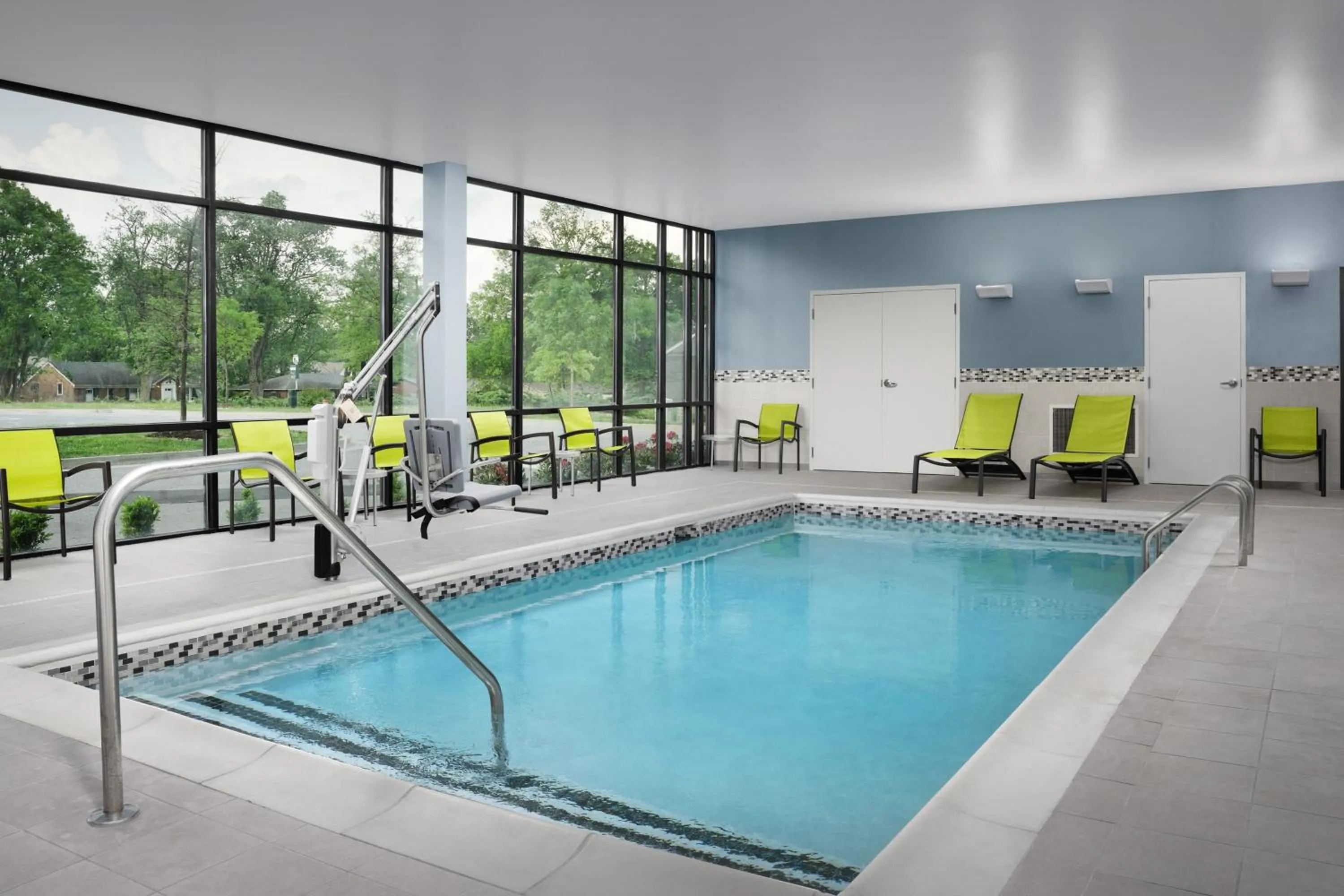 Swimming pool in Springhill Suites by Marriott Lexington Fritz Farm