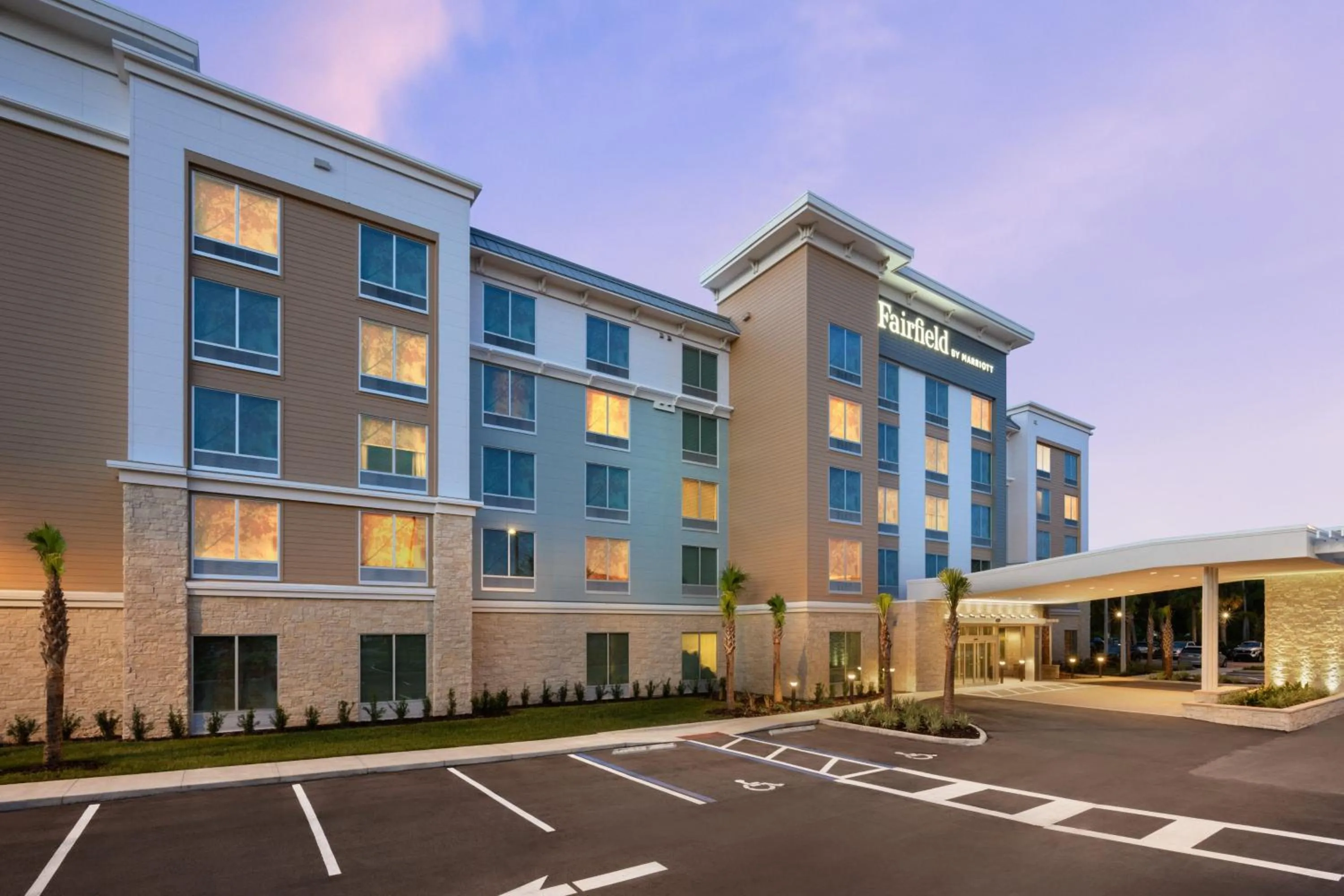 Property building in Fairfield by Marriott Inn & Suites Orlando at Millenia