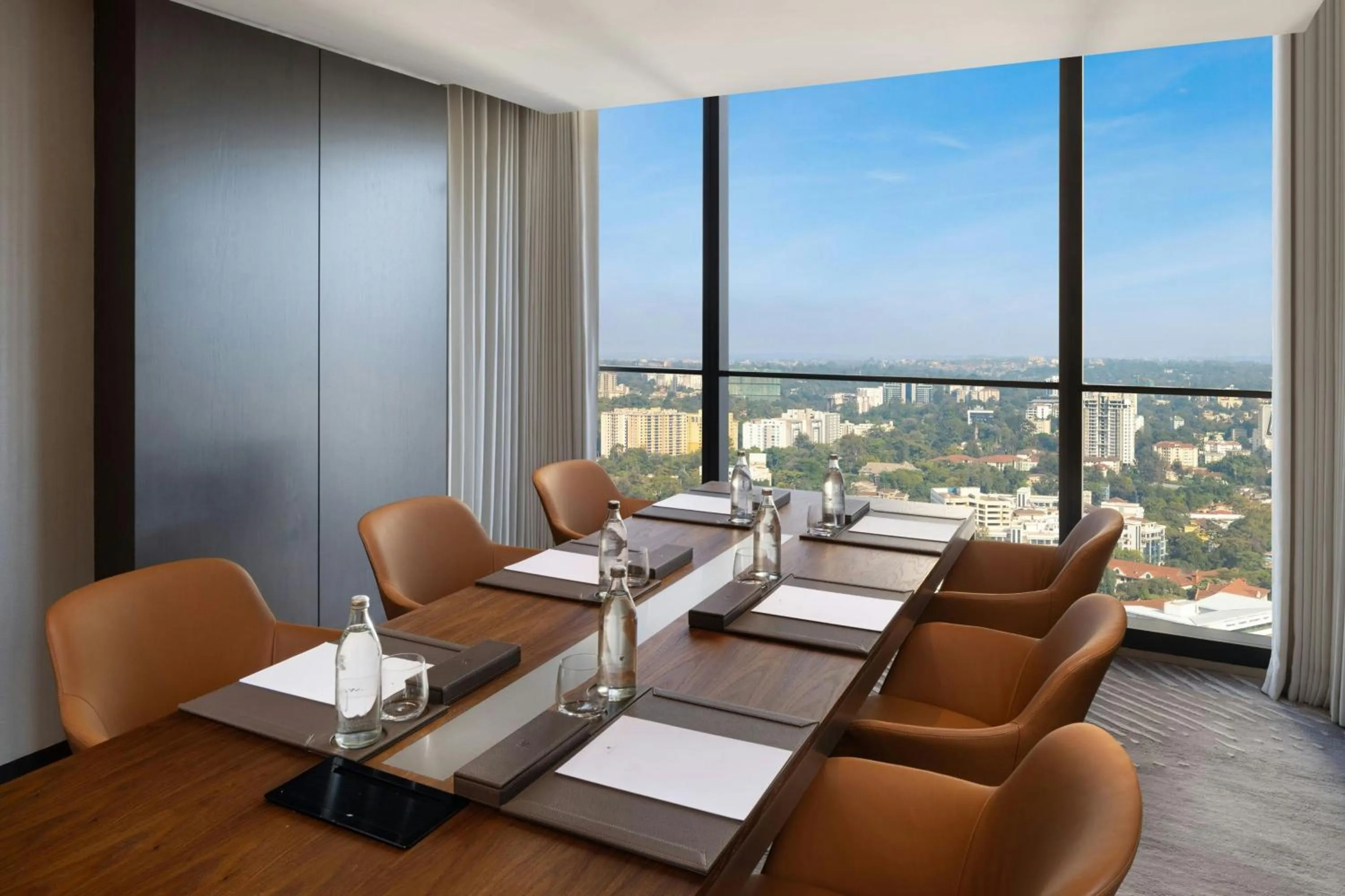 Lounge or bar in JW Marriott Hotel Nairobi