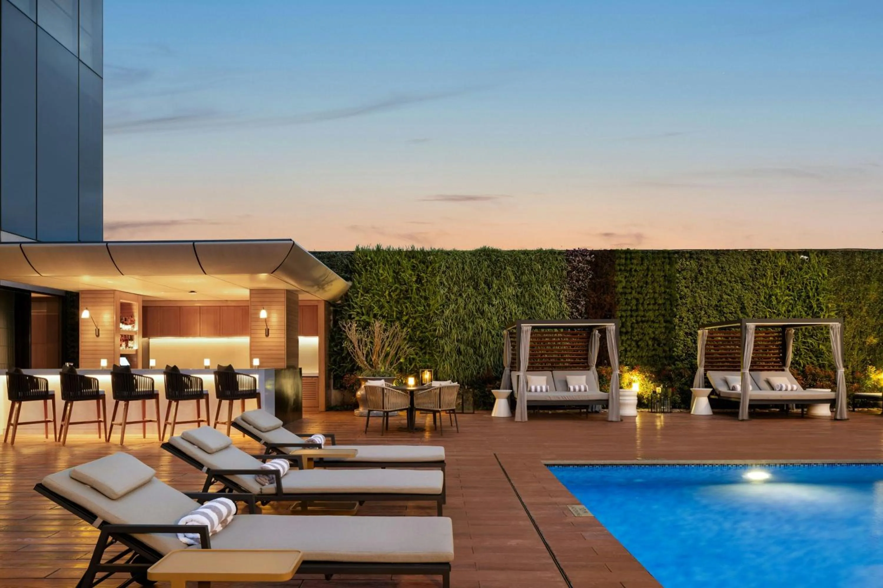 Swimming pool in JW Marriott Hotel Nairobi