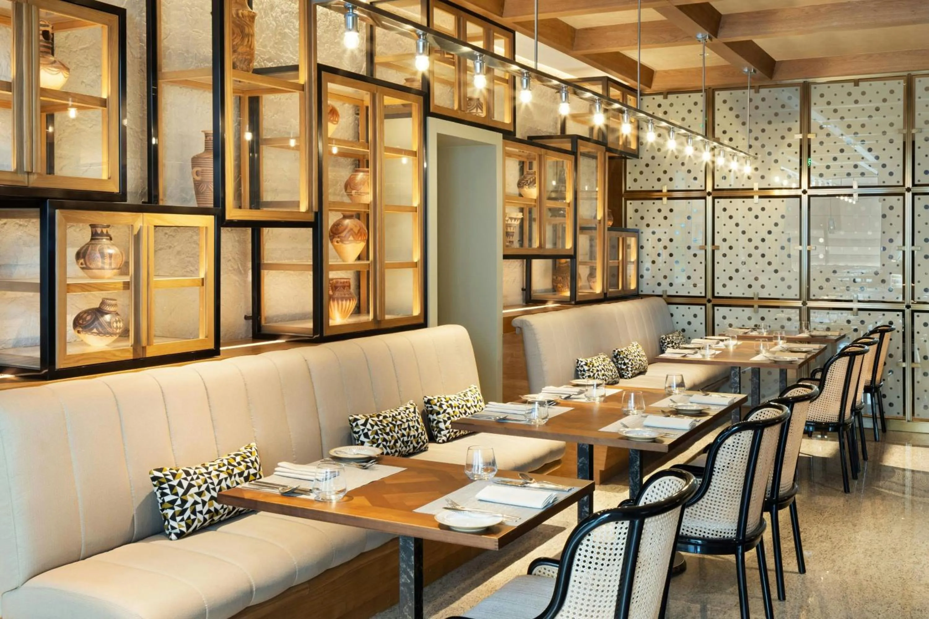 Restaurant/places to eat in JW Marriott Hotel Nairobi