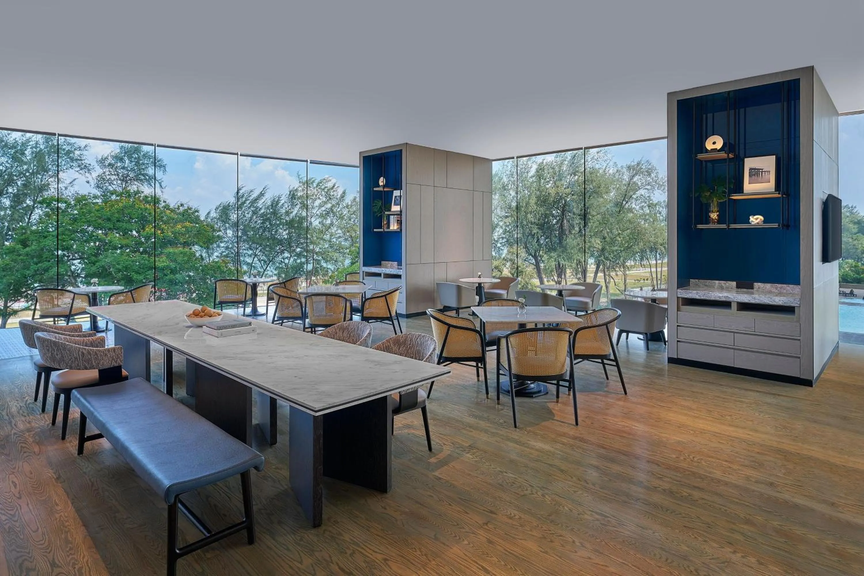 Restaurant/places to eat in Marriott Executive Apartments Penang