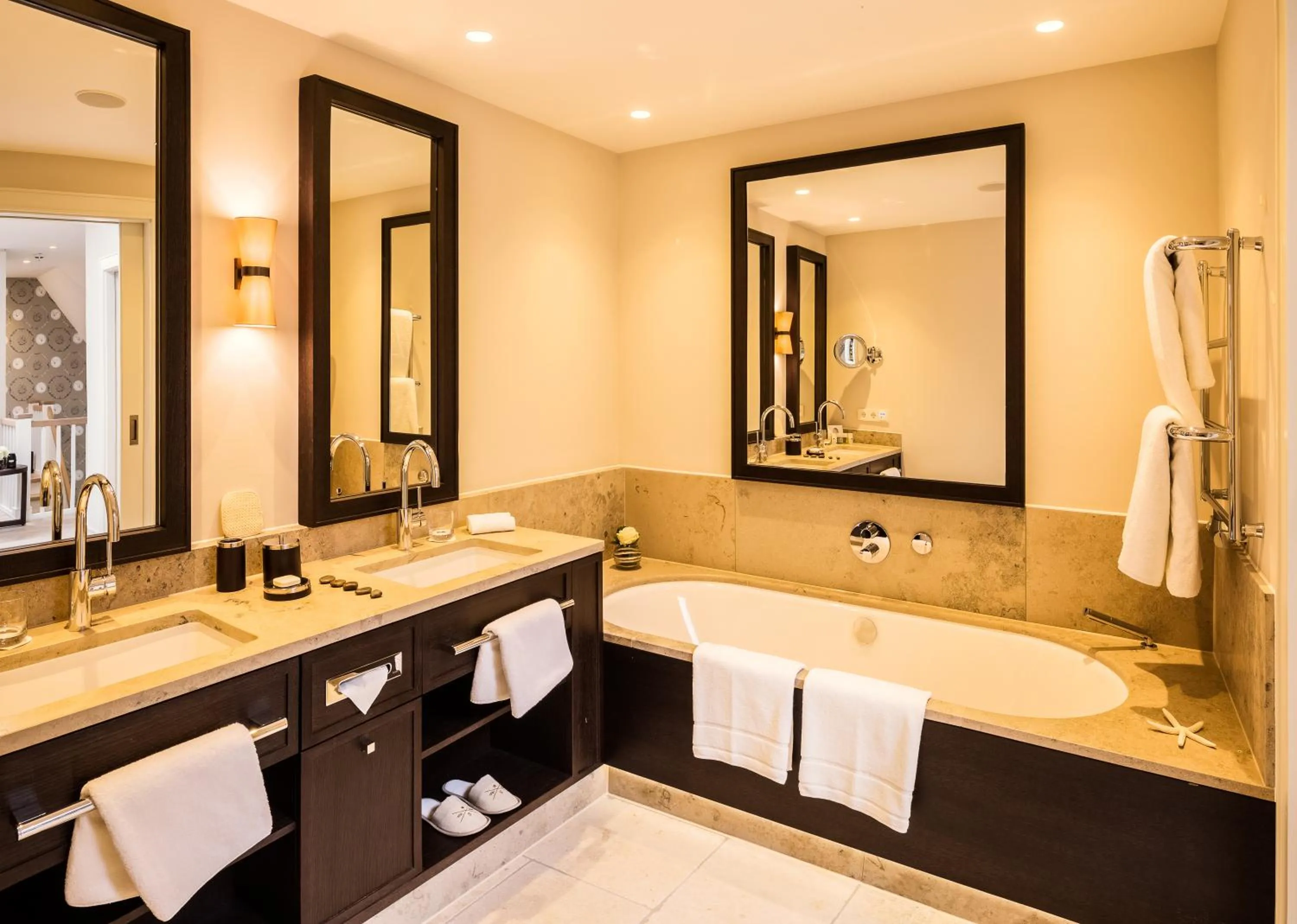 Photo of the whole room in Severin's Resort & Spa