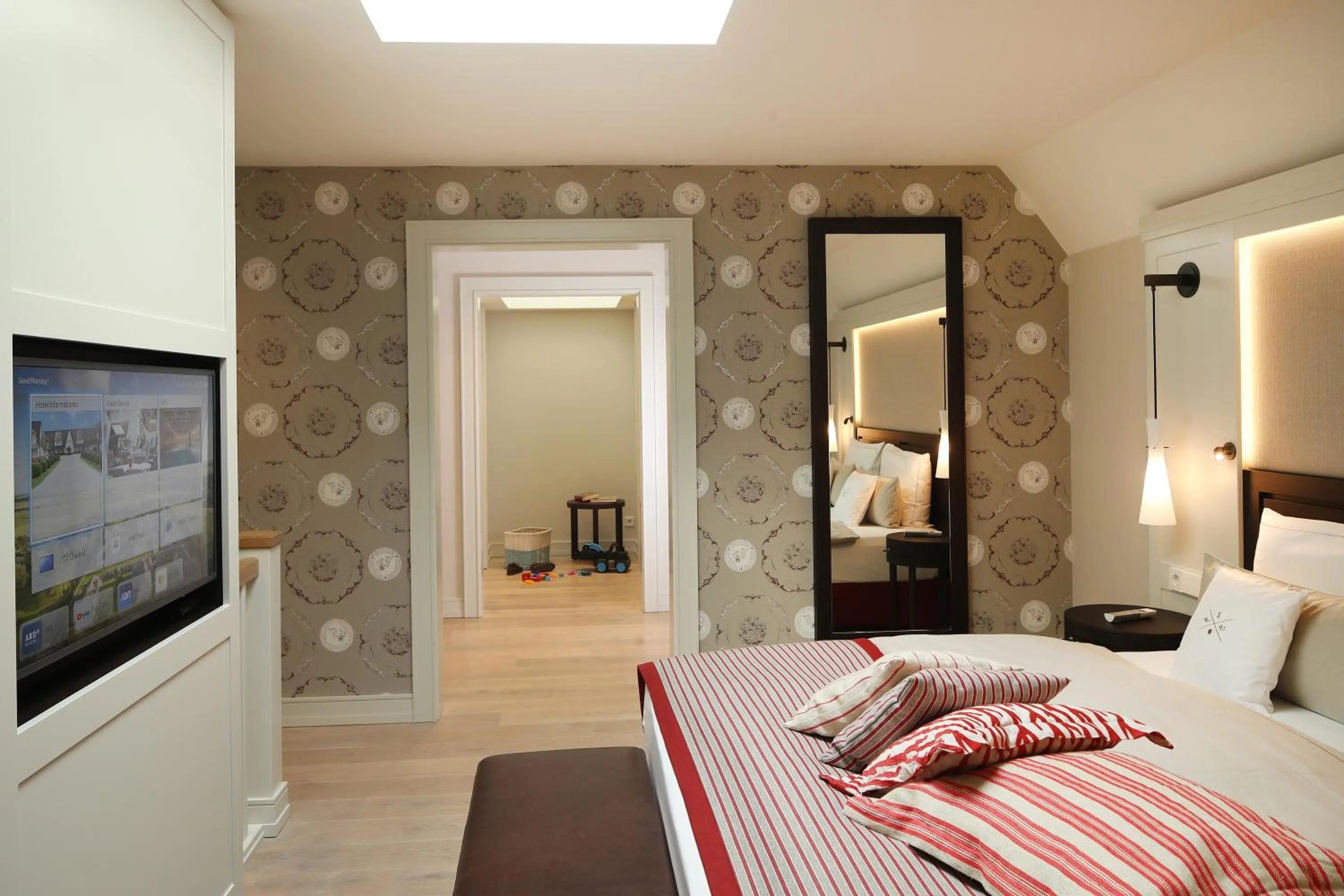 Photo of the whole room, Bed in Severin's Resort & Spa