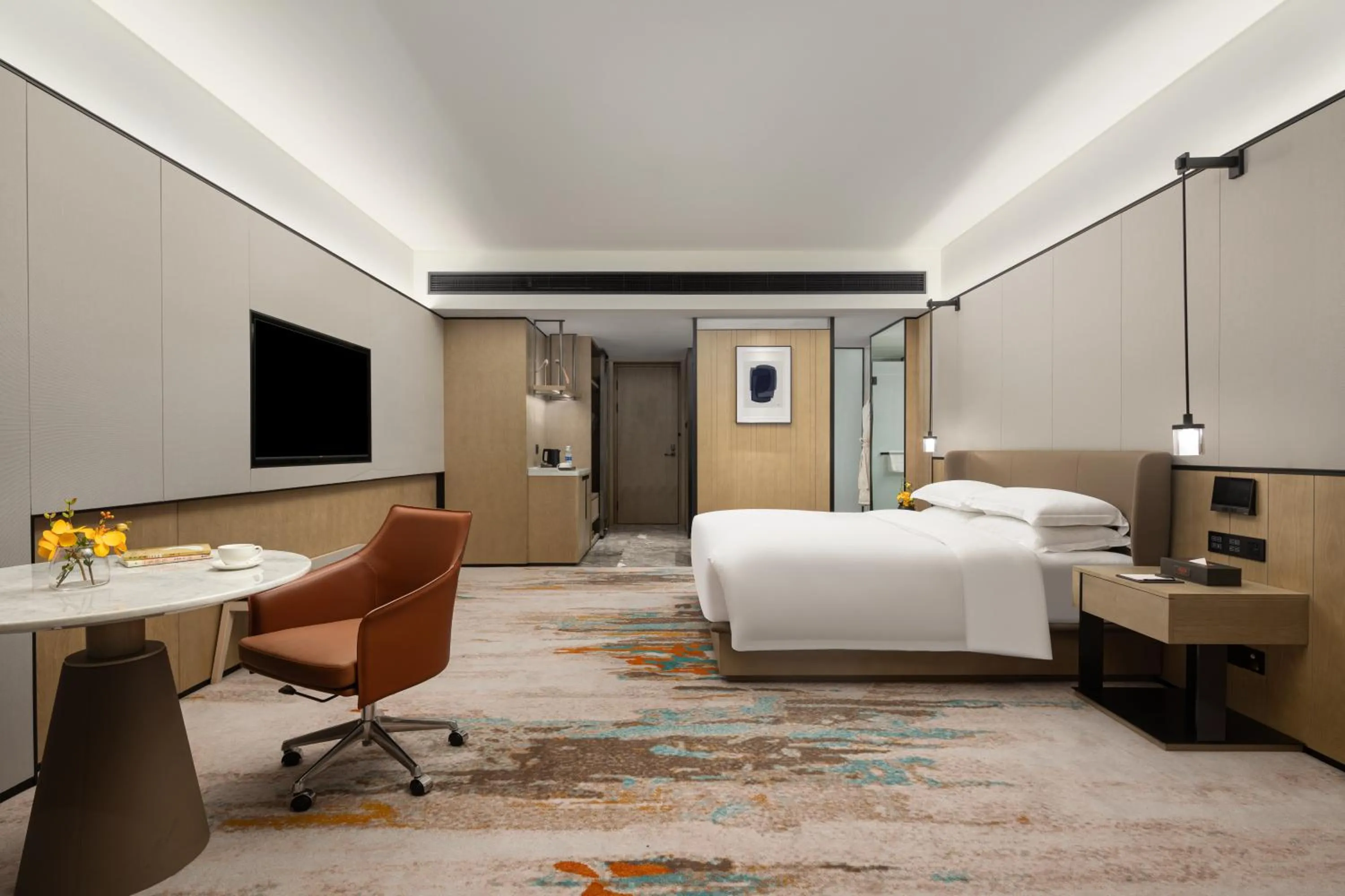 Bed in voco Changsha Airport by IHG