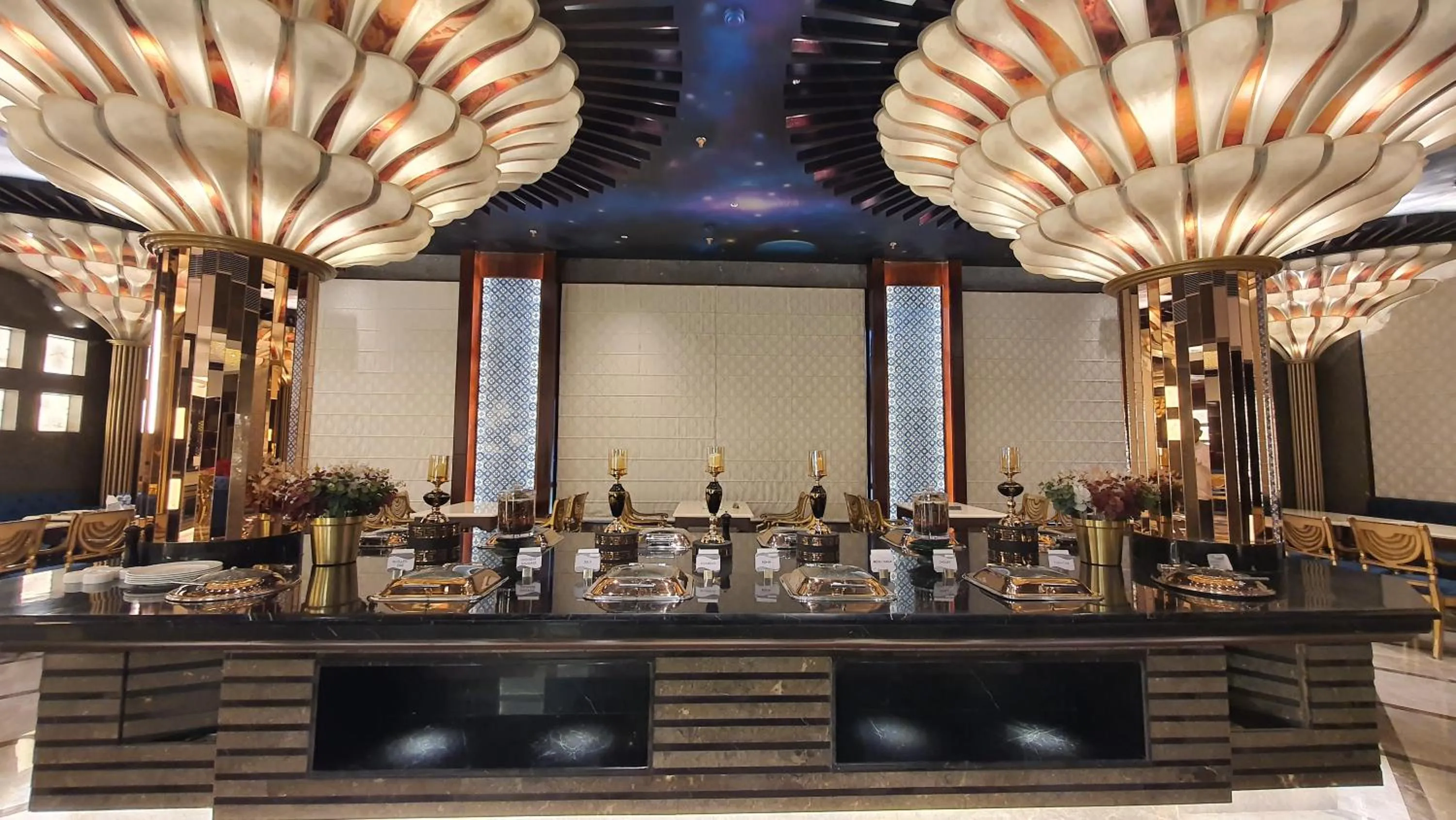 Restaurant/places to eat in Hotel Sepal