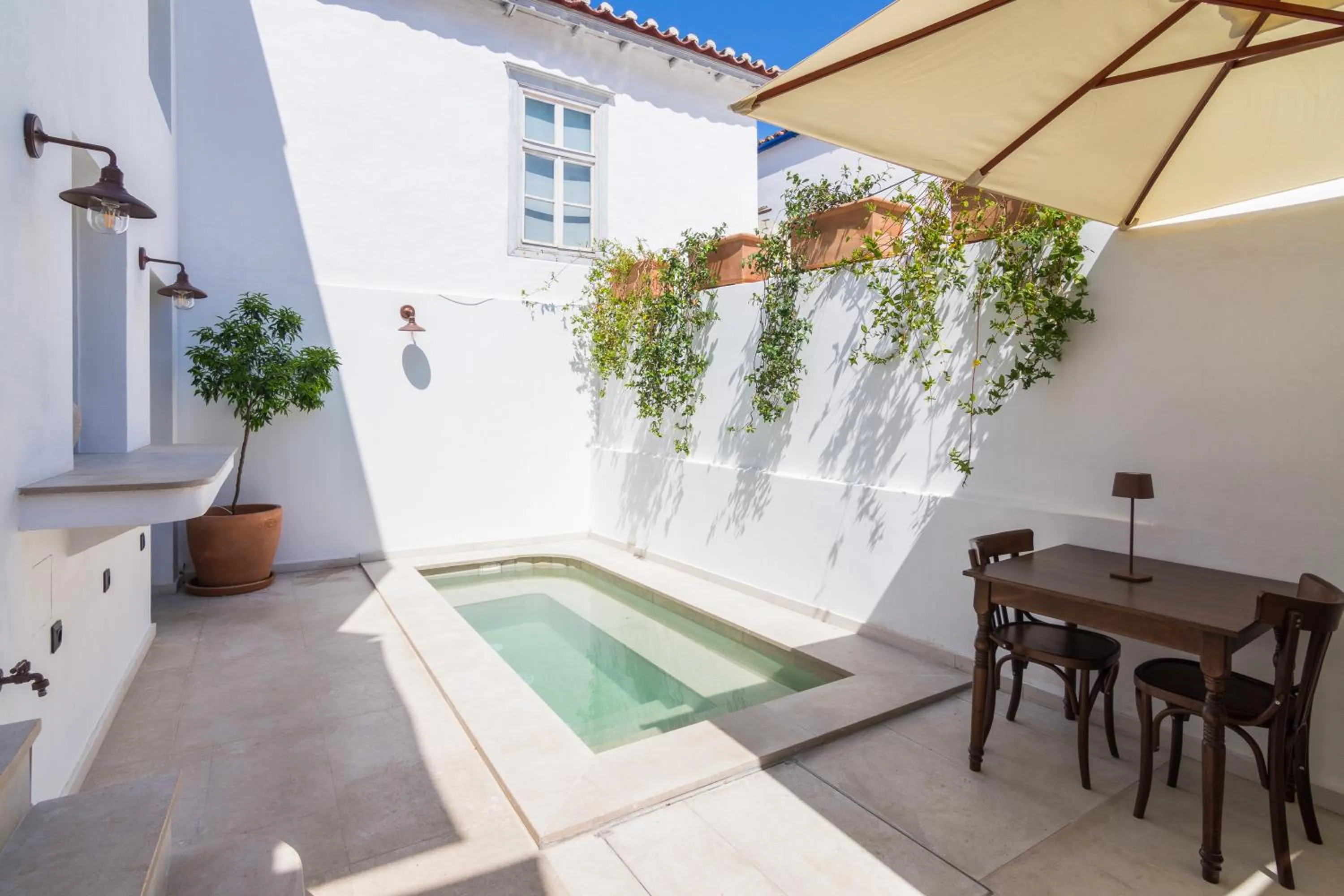 Pool view in Maison Muse